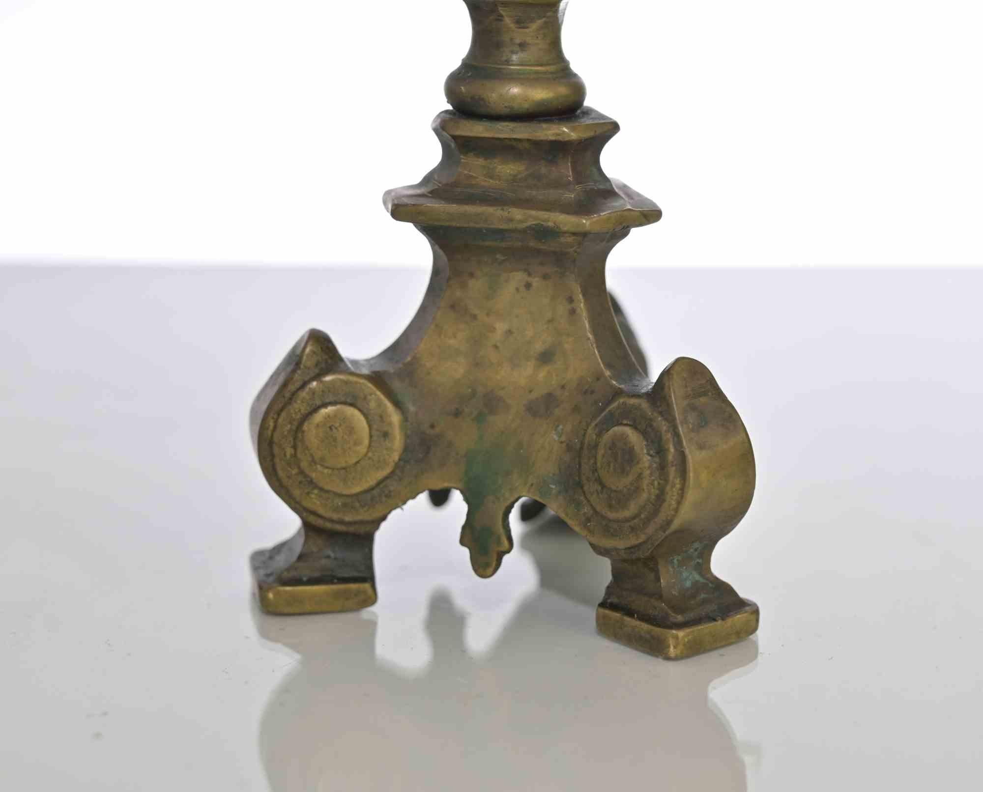 Coppia di candelabri antichi, Italia, XIX secolo In condizioni buone in vendita a Roma, IT