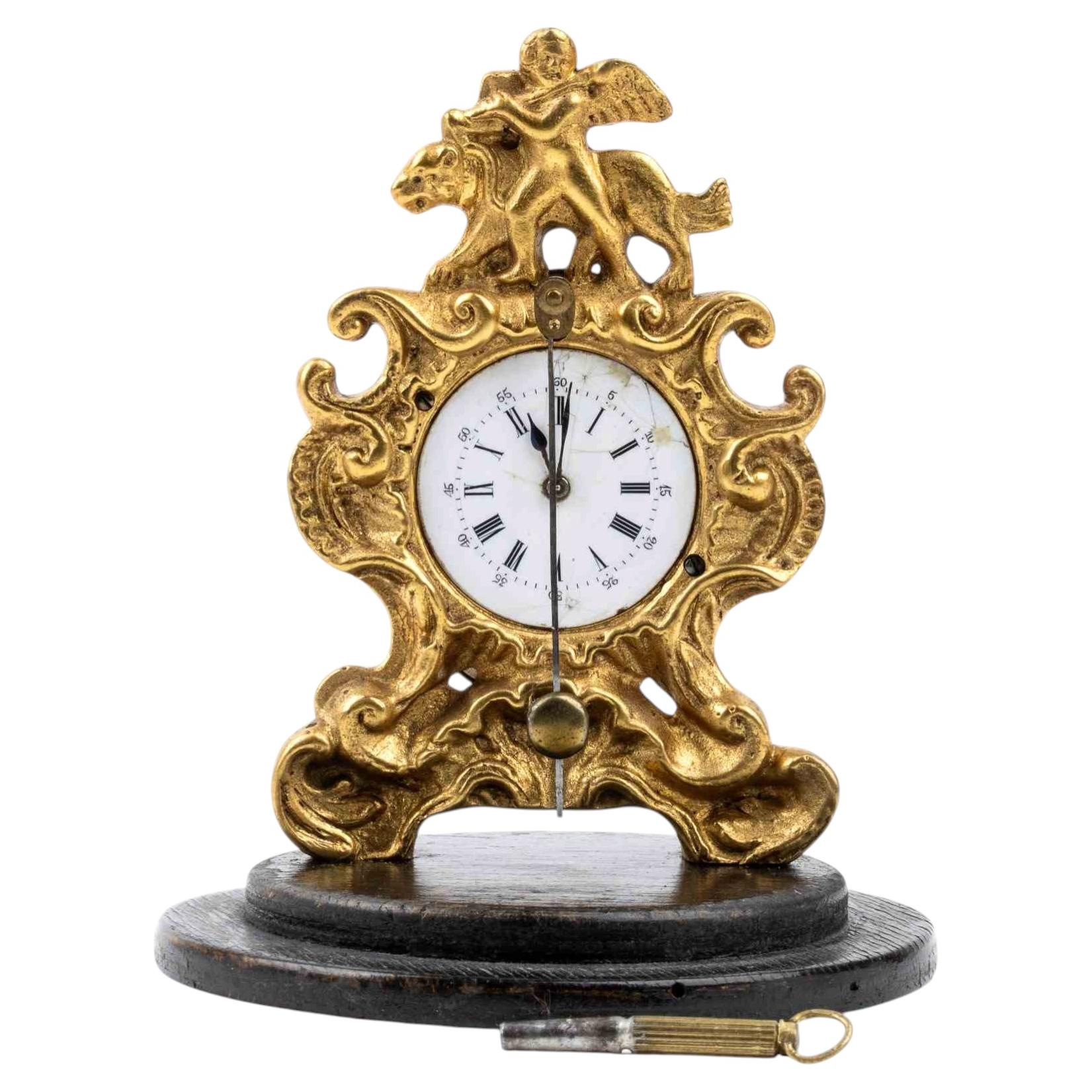 Horloge de table avec cloche en verre, XIXe siècle