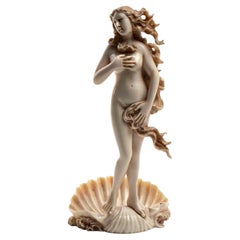 Sculpture en ivoire représentant Vénus, XXe siècle