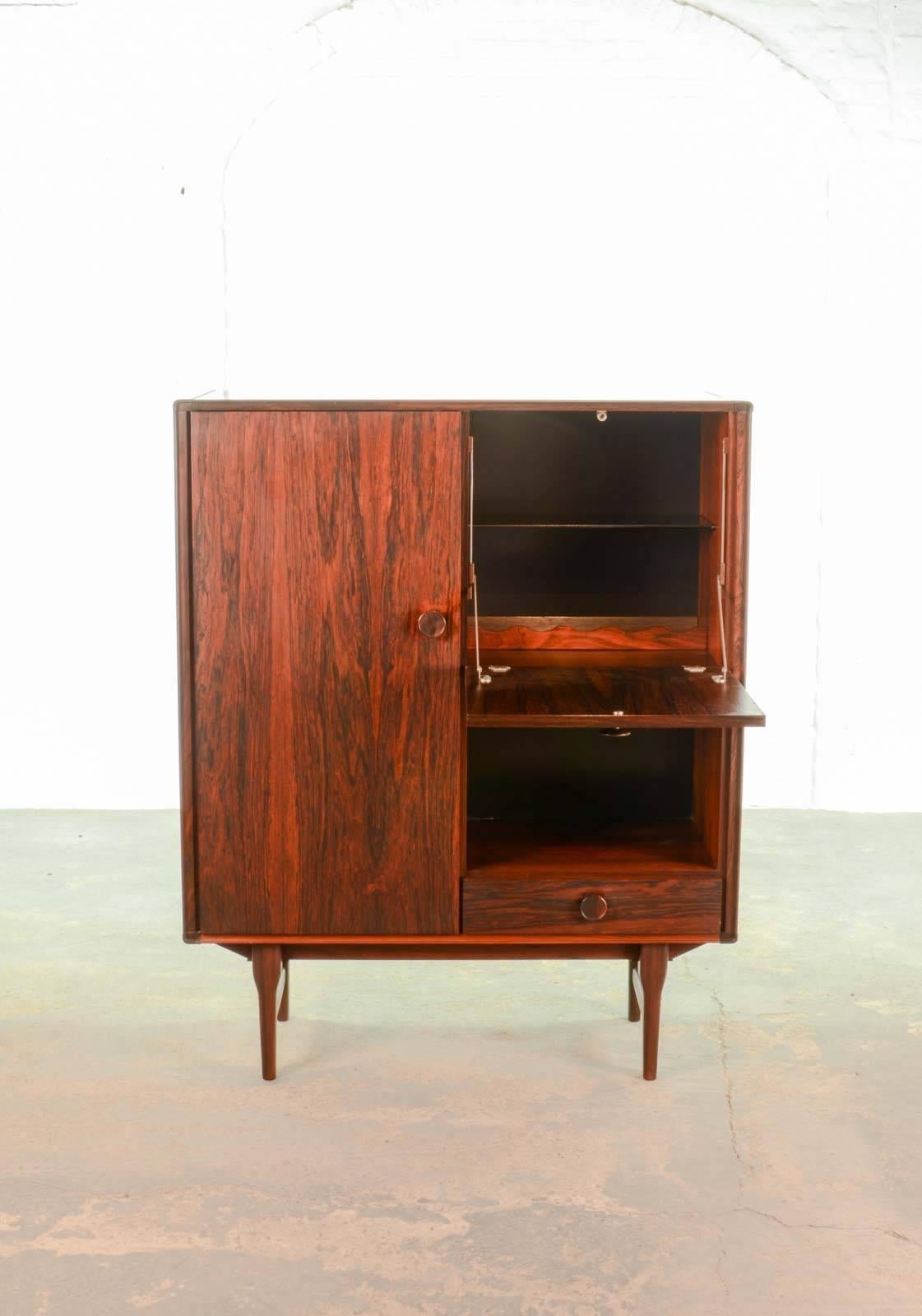 Mid-Century Modern Mid-Century Dutch Design Rosewood Bar Cabinet for Fristho Franeker