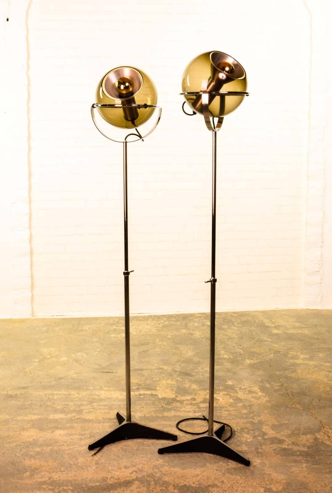 Mid-20th Century Set of Two Mid-Century Globe Floorlamps Designed by Frank Ligtelijn for RAAK
