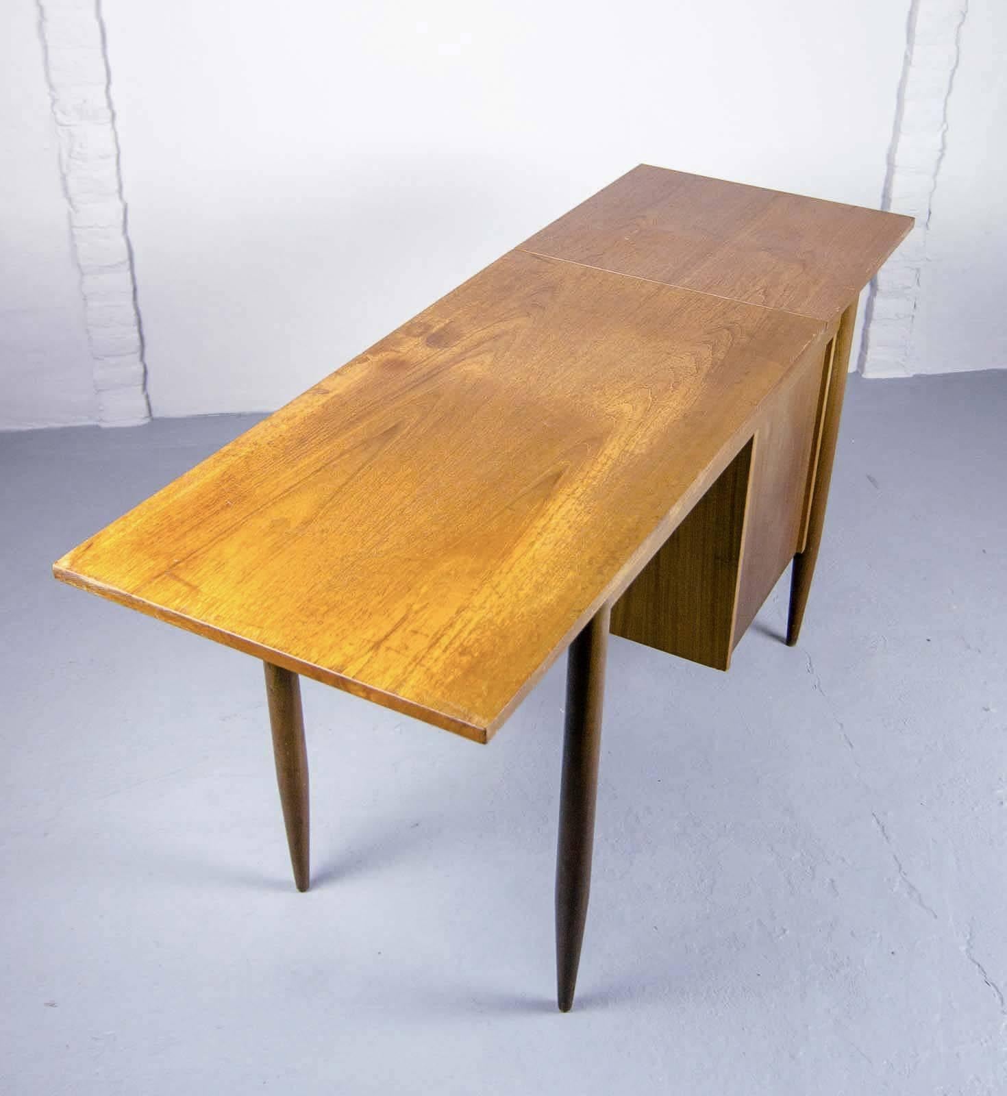 Mid-Century Drop-Leaf Desk Designed by Arne Vodder for Asko In Good Condition In Maastricht, NL