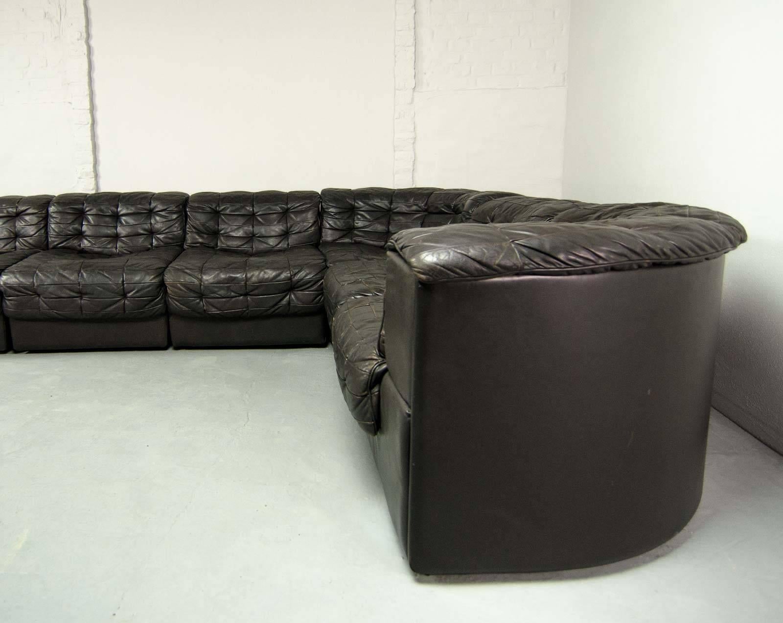 Mid-Century Patched Black Leather Modular Sofa DS11 by De Sede, 1960s In Good Condition In Maastricht, NL