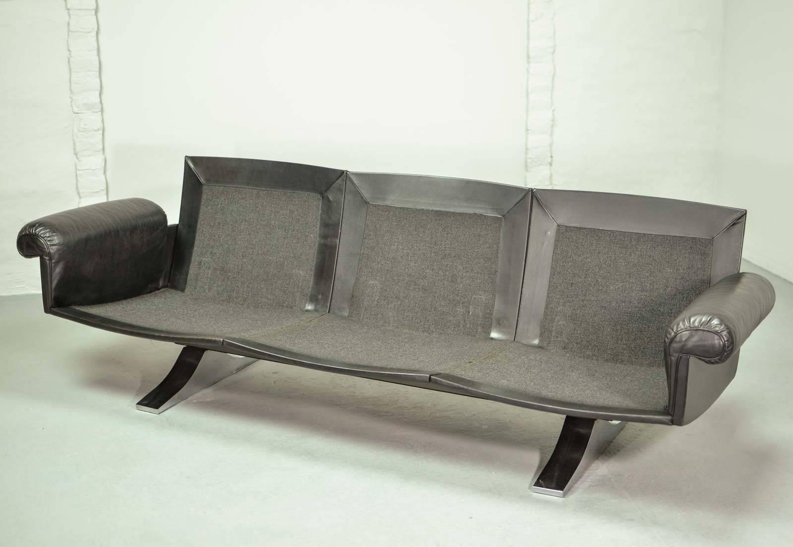 Mid-20th Century Mid-Century Black Leather Three-Seat Sofa DS35 by De Sede, 1960s