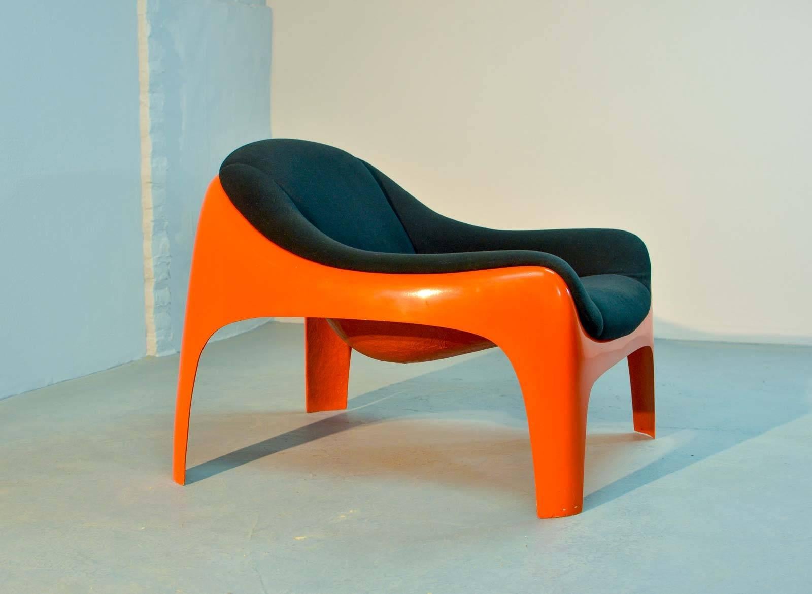 Mid-20th Century Iconic Italian Fiberglass Lounge Chair by Sergio Mazza for Artemide, 1960s
