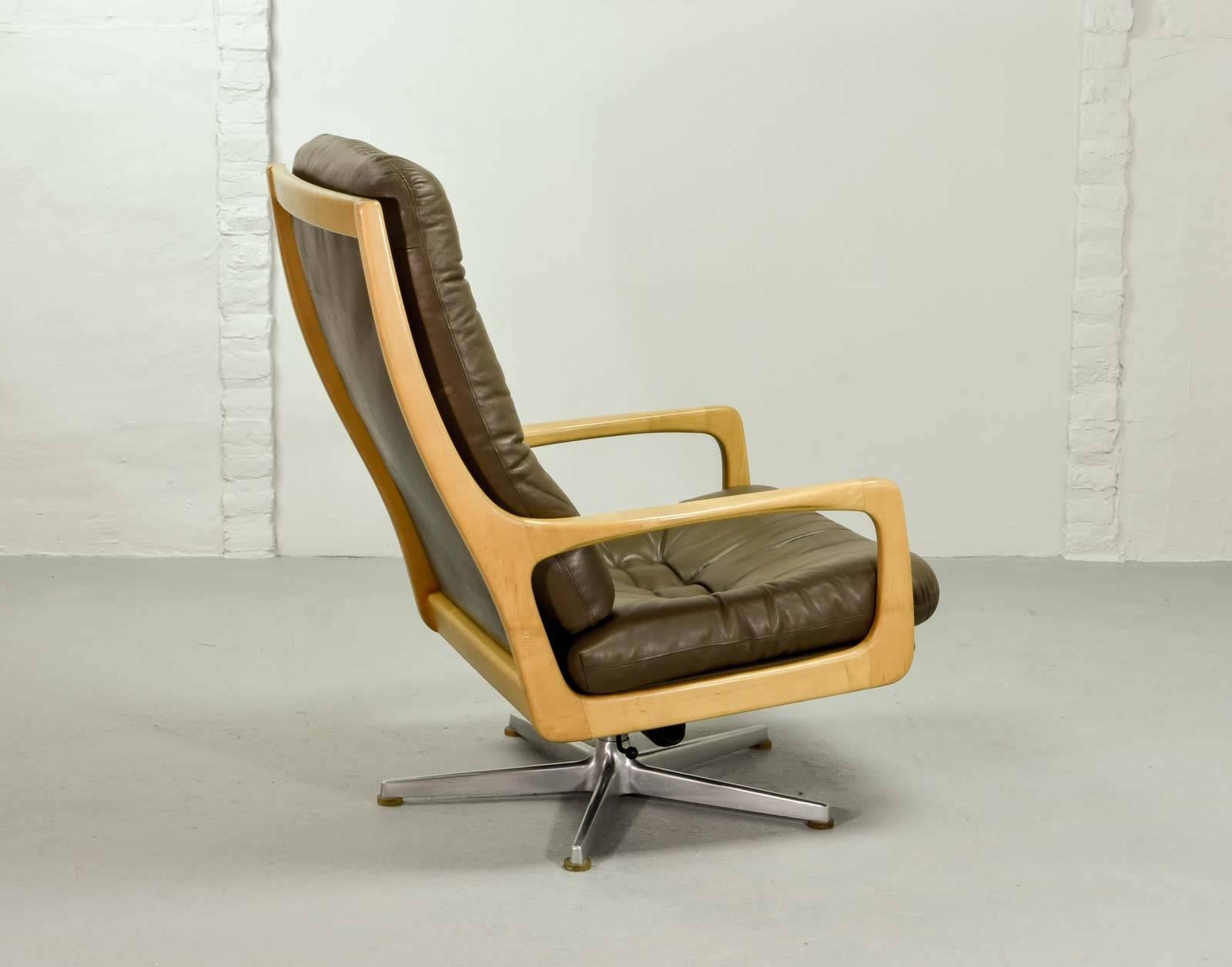 Luxurious Leather Lounge Chair Designed by Eugen Schmidt, 1970s In Excellent Condition In Maastricht, NL