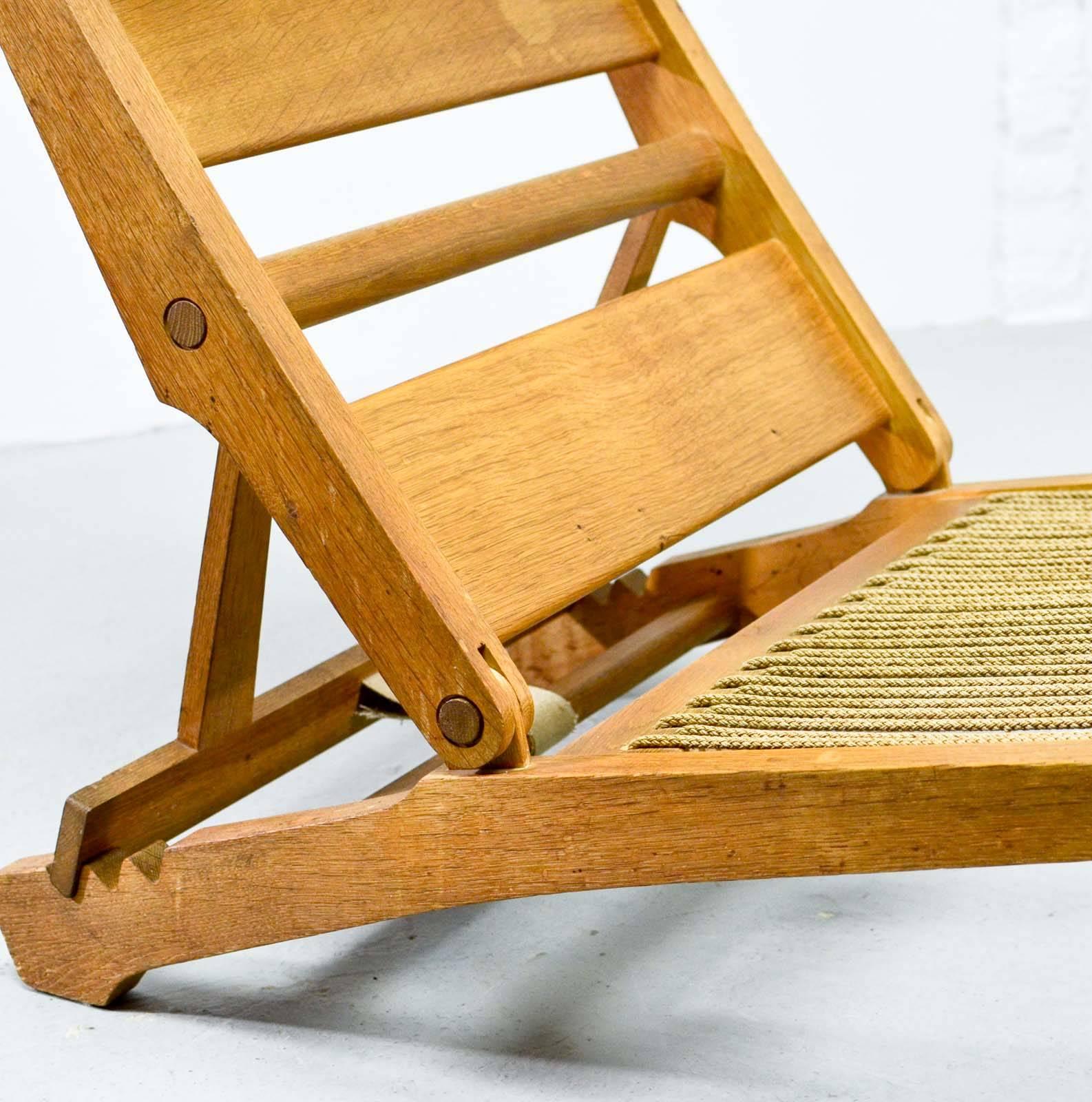 Magnificent Hans J. Wegner Oakwood Folding Lounge Chair AP71 by AP Stolen, 1968 3
