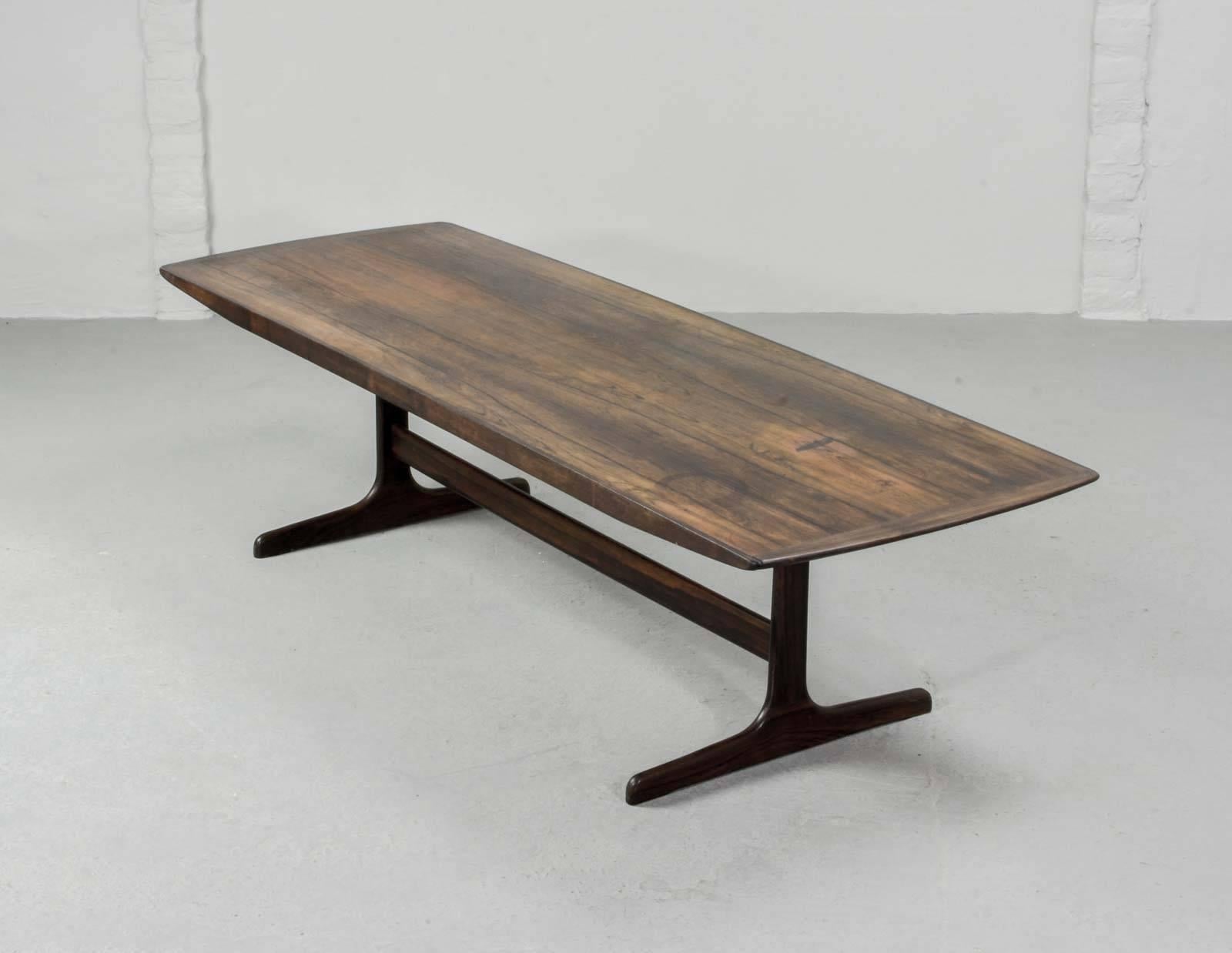 Veneer Large Dutch Design Rosewood Coffee Table Produced by Fristho for Topform, 1960s