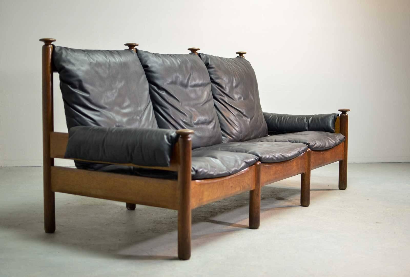 Sturdy Midcentury Black Leather Scandinavian Three-Seat Sofa, 1960s  In Good Condition In Maastricht, NL