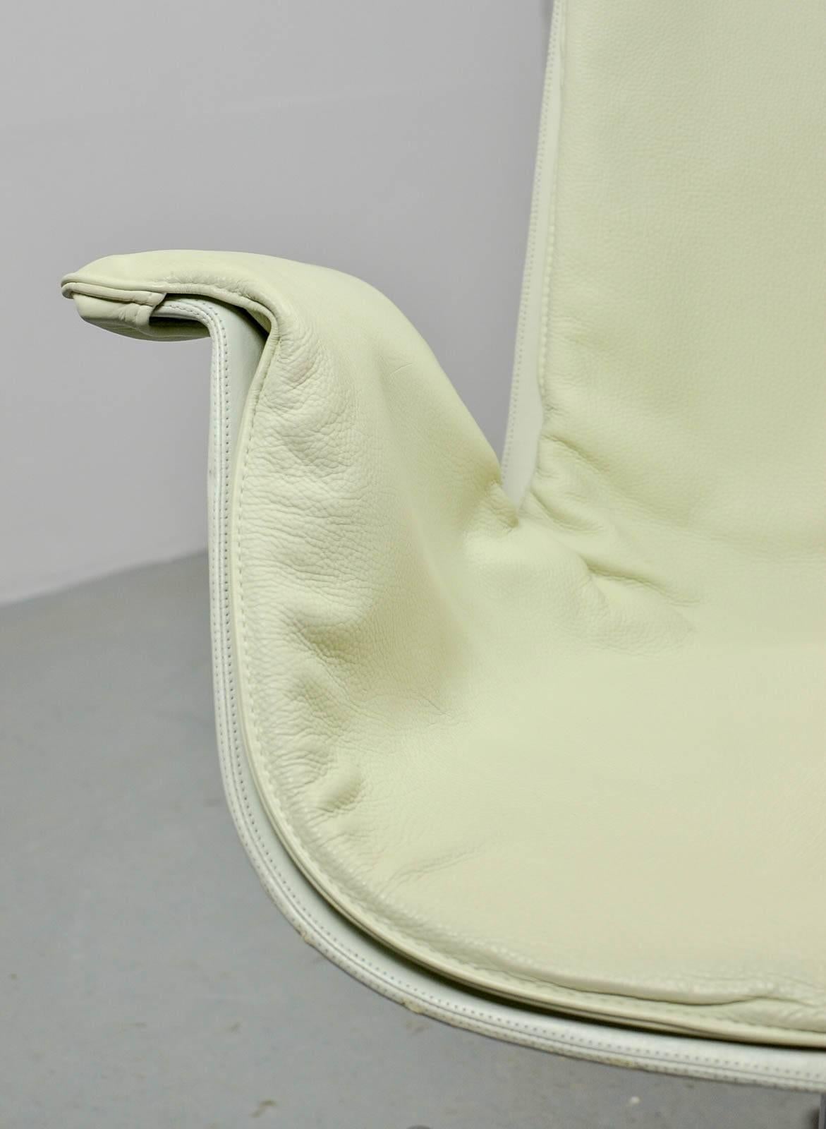 Mid-20th Century White Leather High Back Preben Fabricius Bird Chair for Alfred Kill Int., 1960s