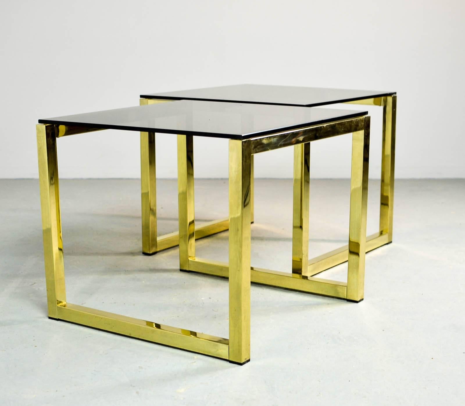 Gilt Pair of Mid-Century Hollywood Regency Cubic Side Tables with Smokey Glass Top