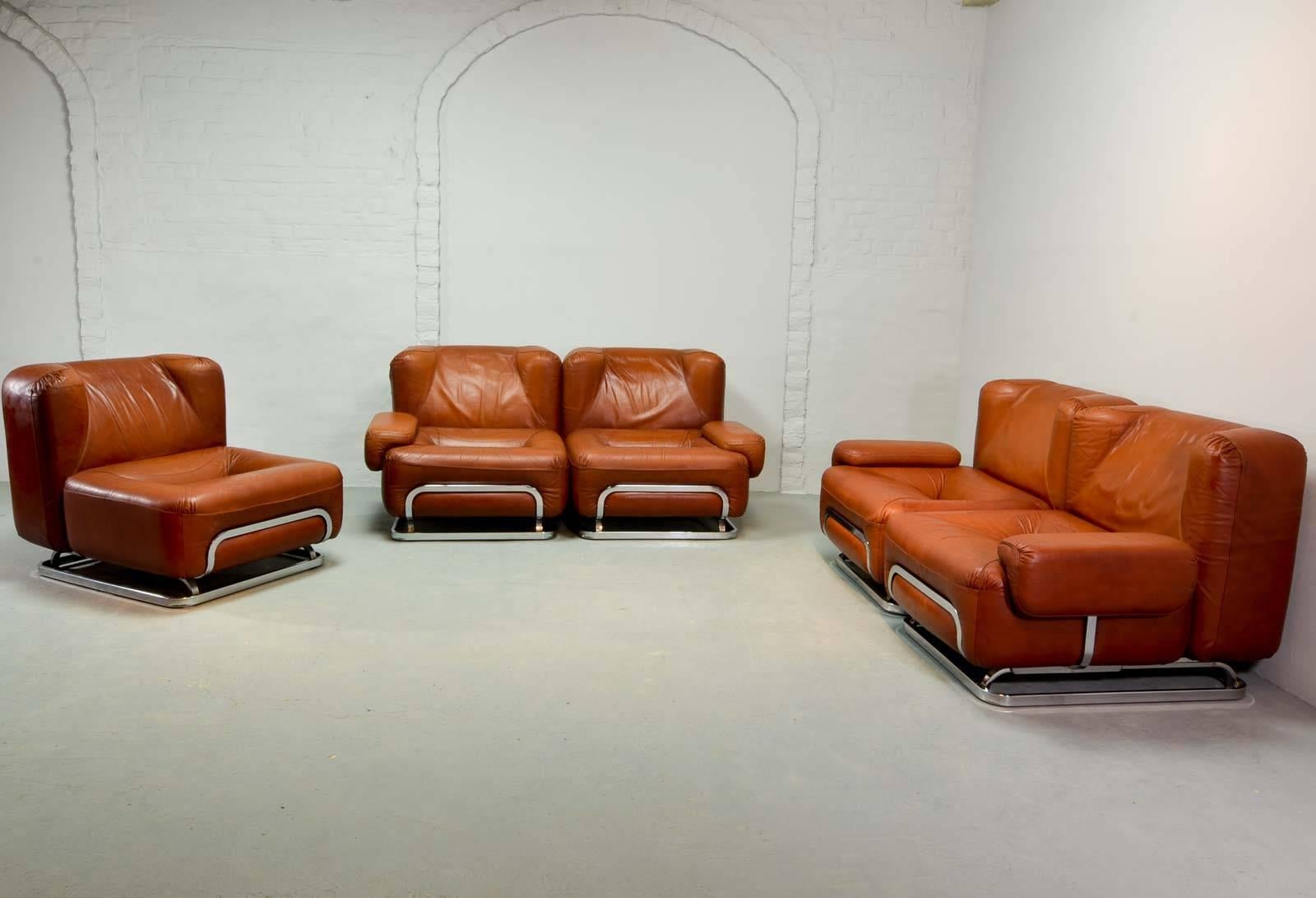 Chestnut Brown Leather Two-Seater Sofa in Style of Tobia Scarpa, 1970s For Sale 2