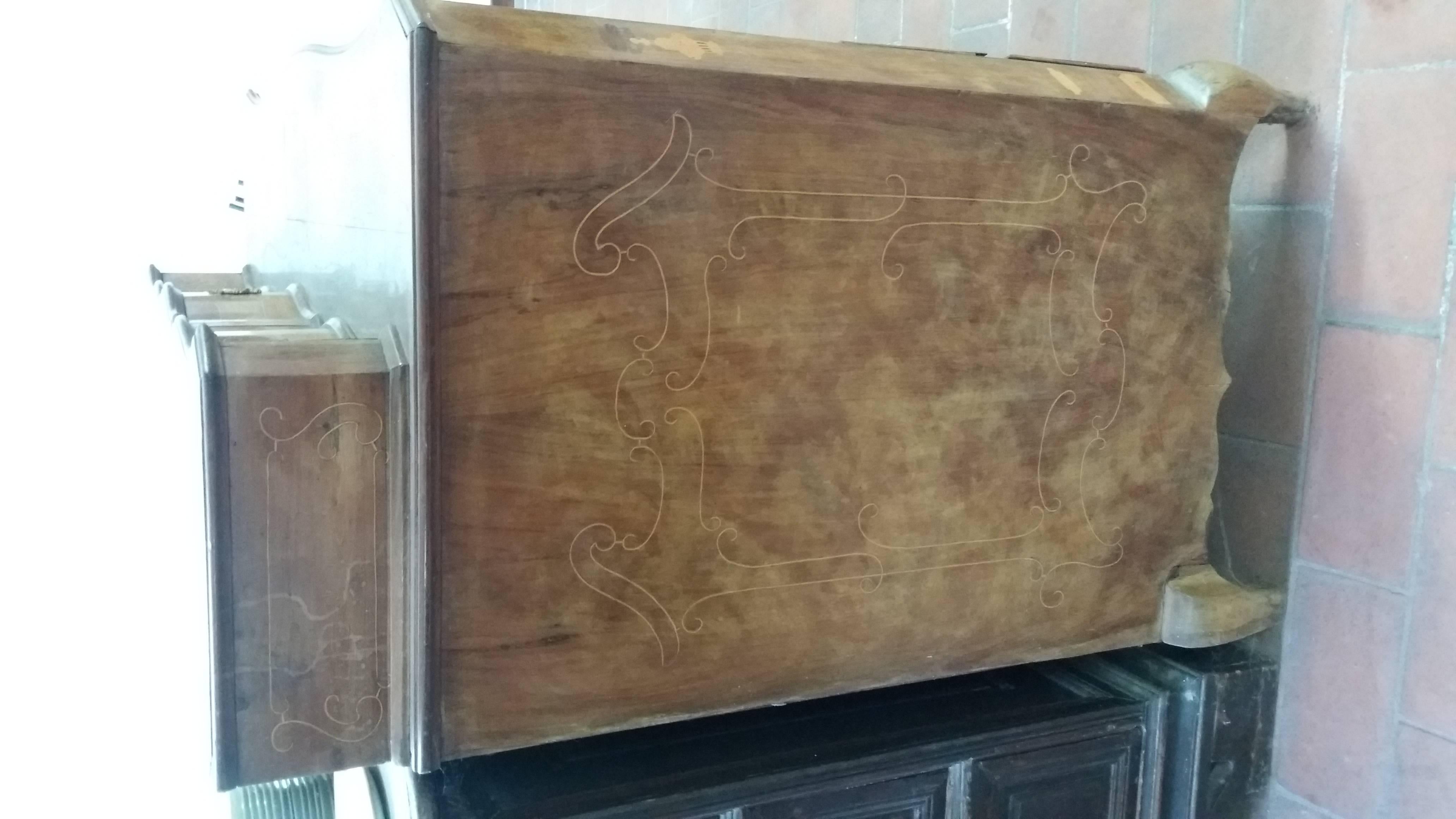“CHEST IS IN AVERAGE ANTIQUE CONDITION AND COMES WITH ITS FAIR SHARE OF IMPERFECTIONS WHICH IS NORMAL FOR A PIECE OF THIS PERIOD. Made from solid Walnut with lovely Burr Walnut. It has 8 drawers 
It is all original and it takes 1 month for