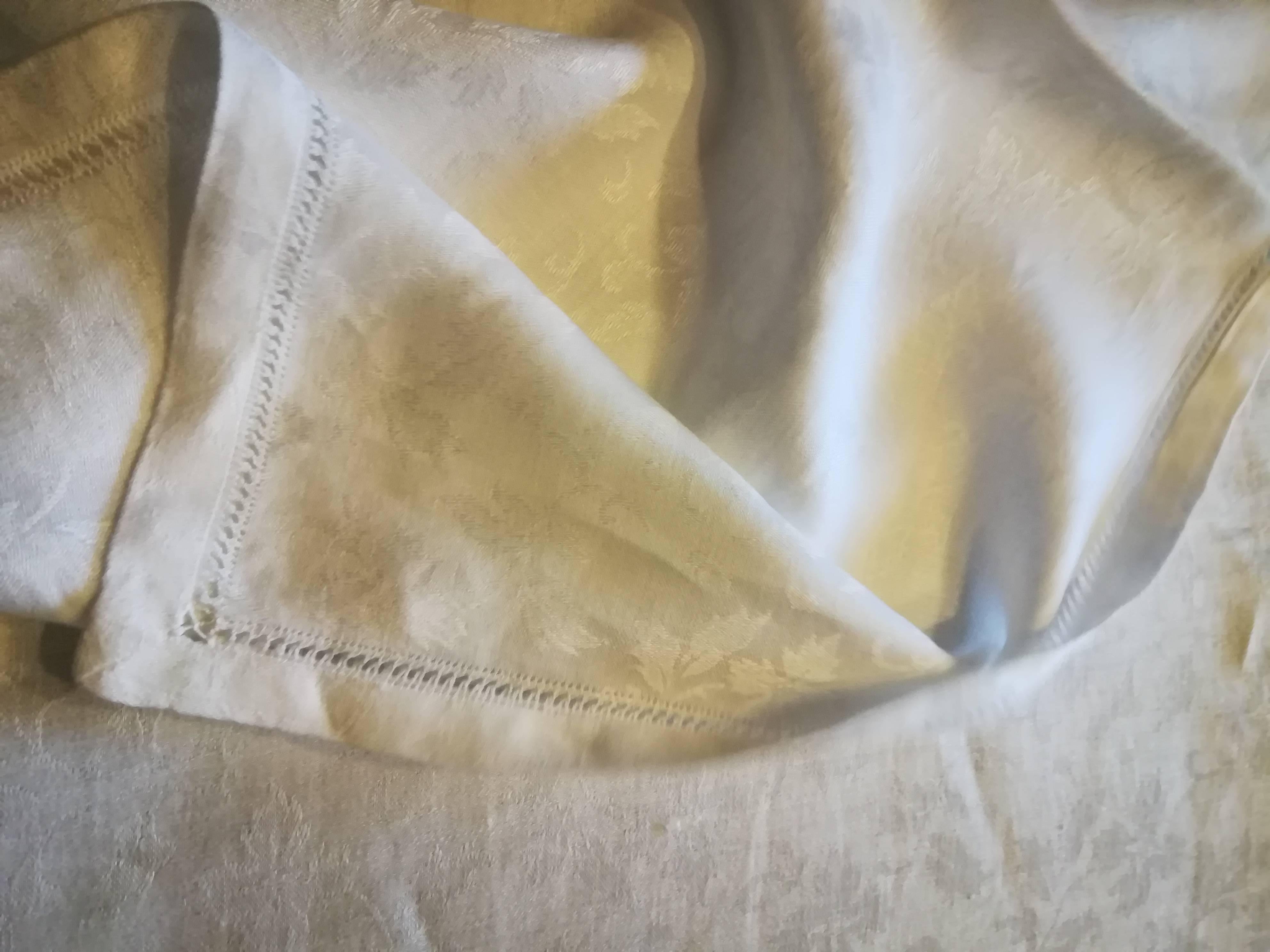 Italian 1950 italian white linen tablecloth For Sale