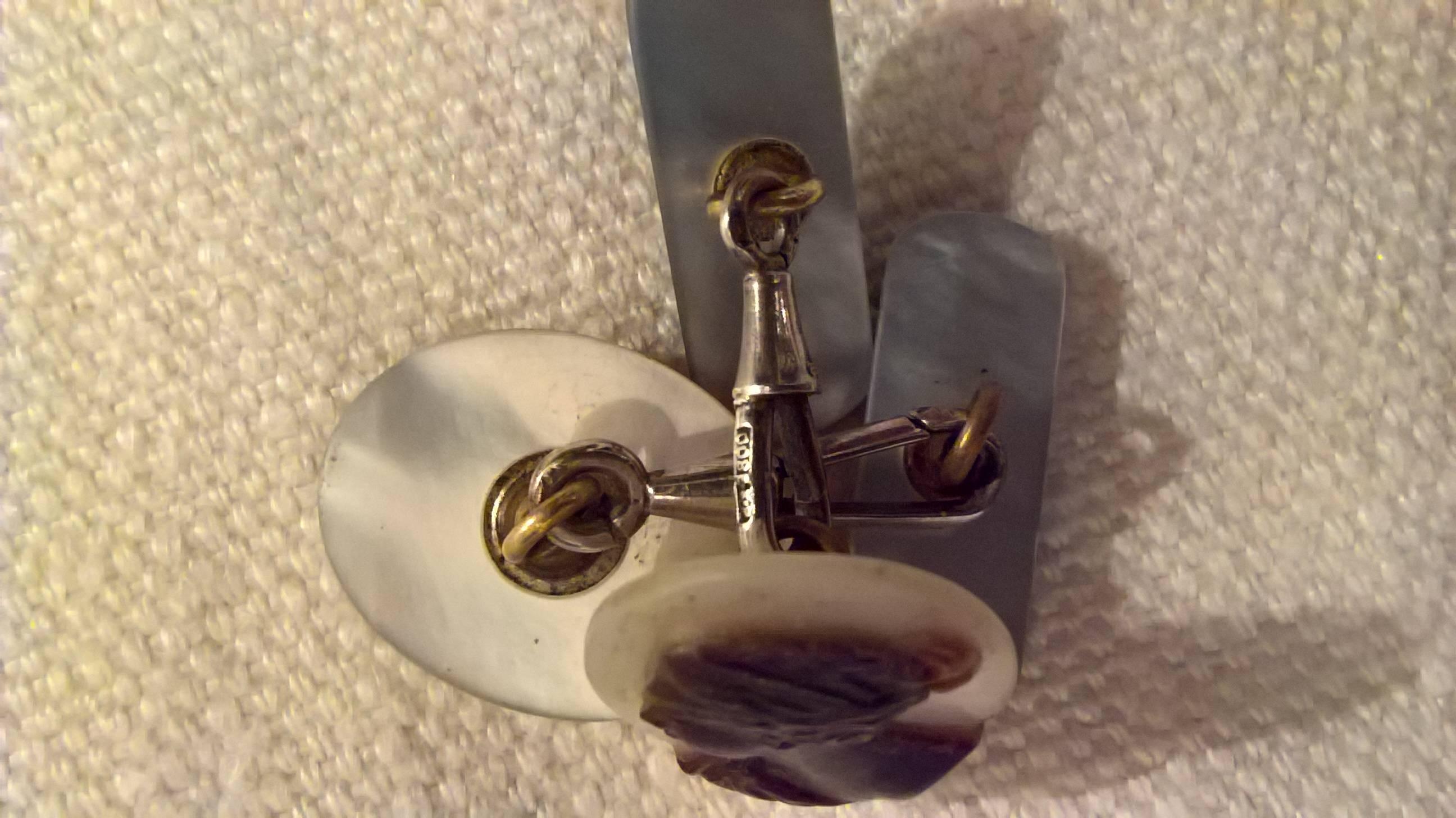 Early 20th Century Art Deco Austrian Pair of Cufflinks in Mother-of-Pearl For Sale