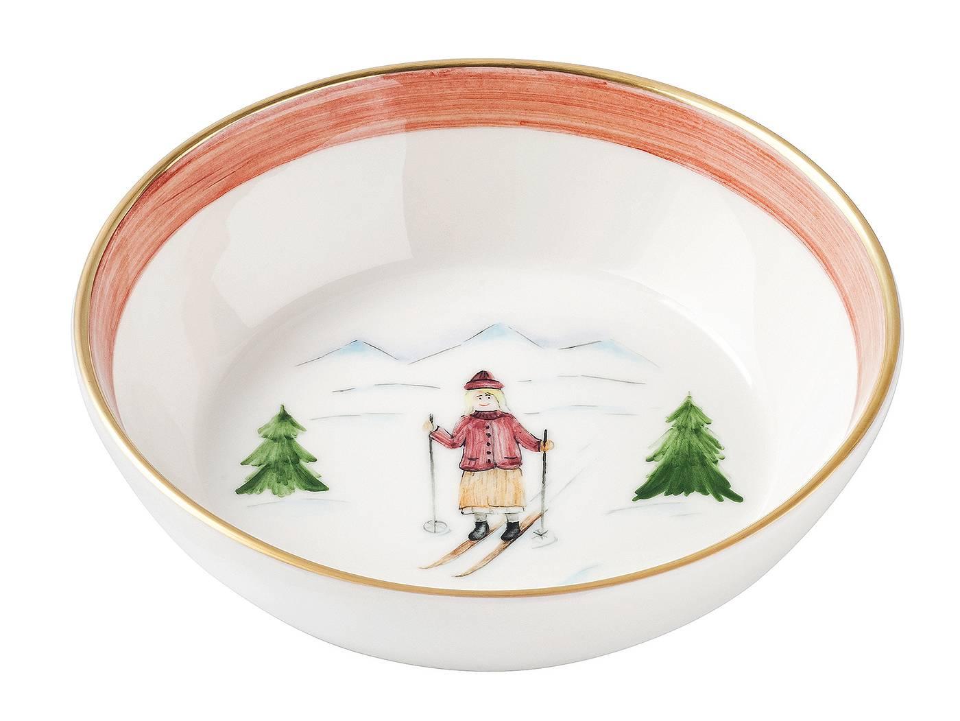 These completely handmade porcelain bowls with a hands-free painted skier decor come as a set with three designs. Hand-painted in a nostalgic design with girl, mother and father. Rimmed with a 24-carat gold or platinum line. Handmade in