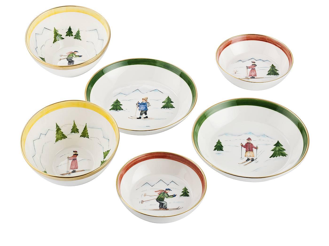 Fait main Ensemble de trois plats en porcelaine de style campagnard avec décor de ski Sofina Boutique en vente