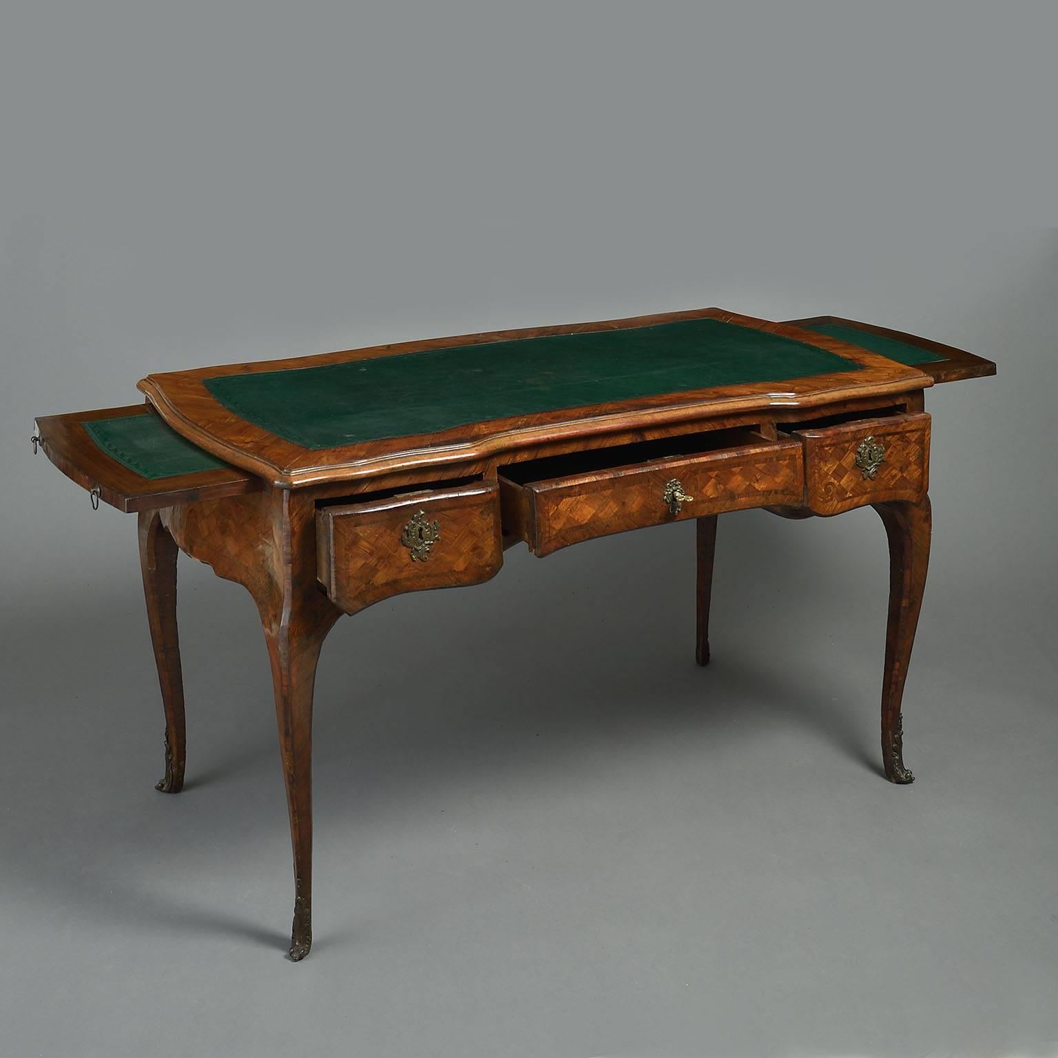 Louis XV 18th Century Kingwood and Tulipwood Parquetry Serpentine Bureau-Plat For Sale