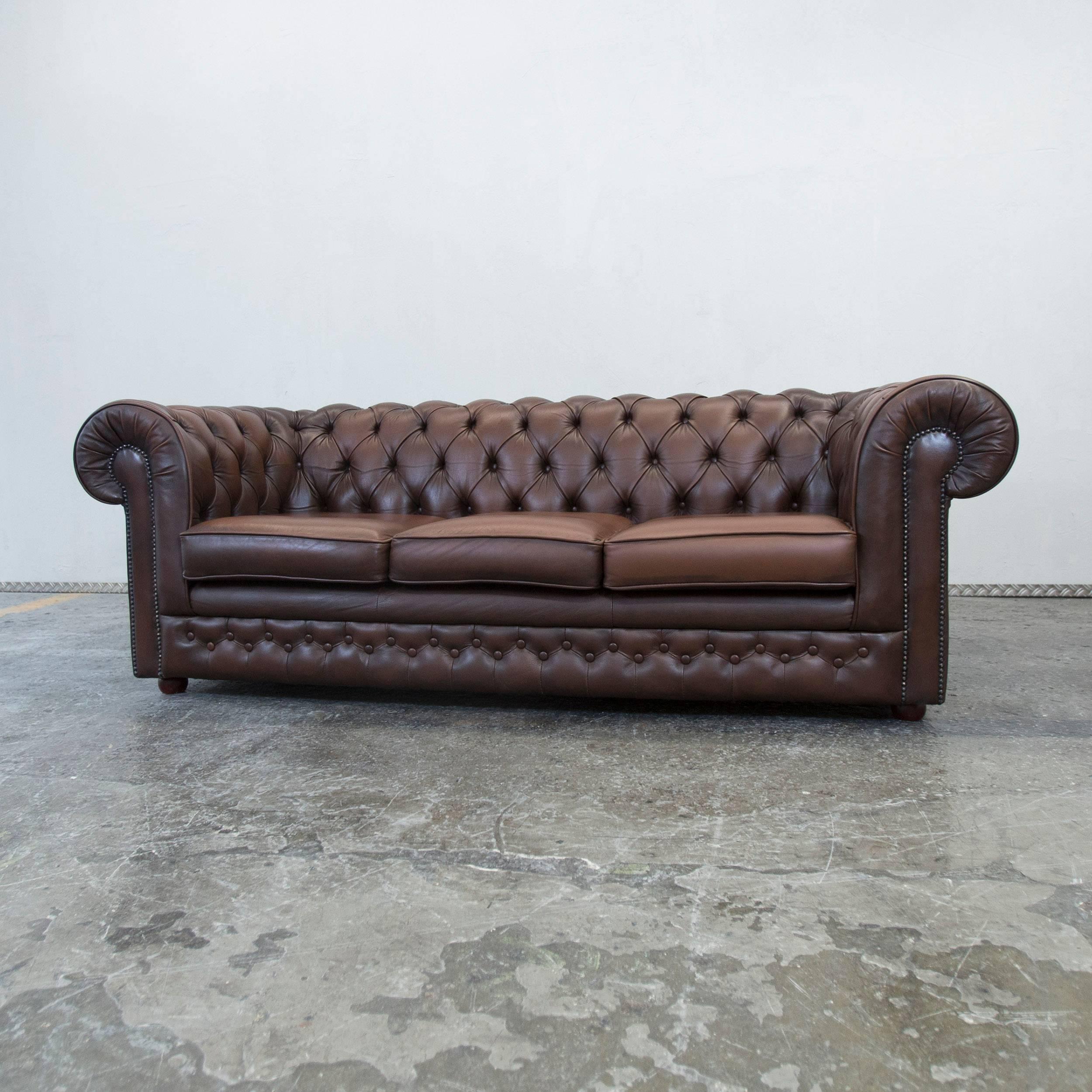 Thomas Lloyd Chesterfield Leather Sofa Brown Three-Seat Couch Vintage Retro In Good Condition In Cologne, DE