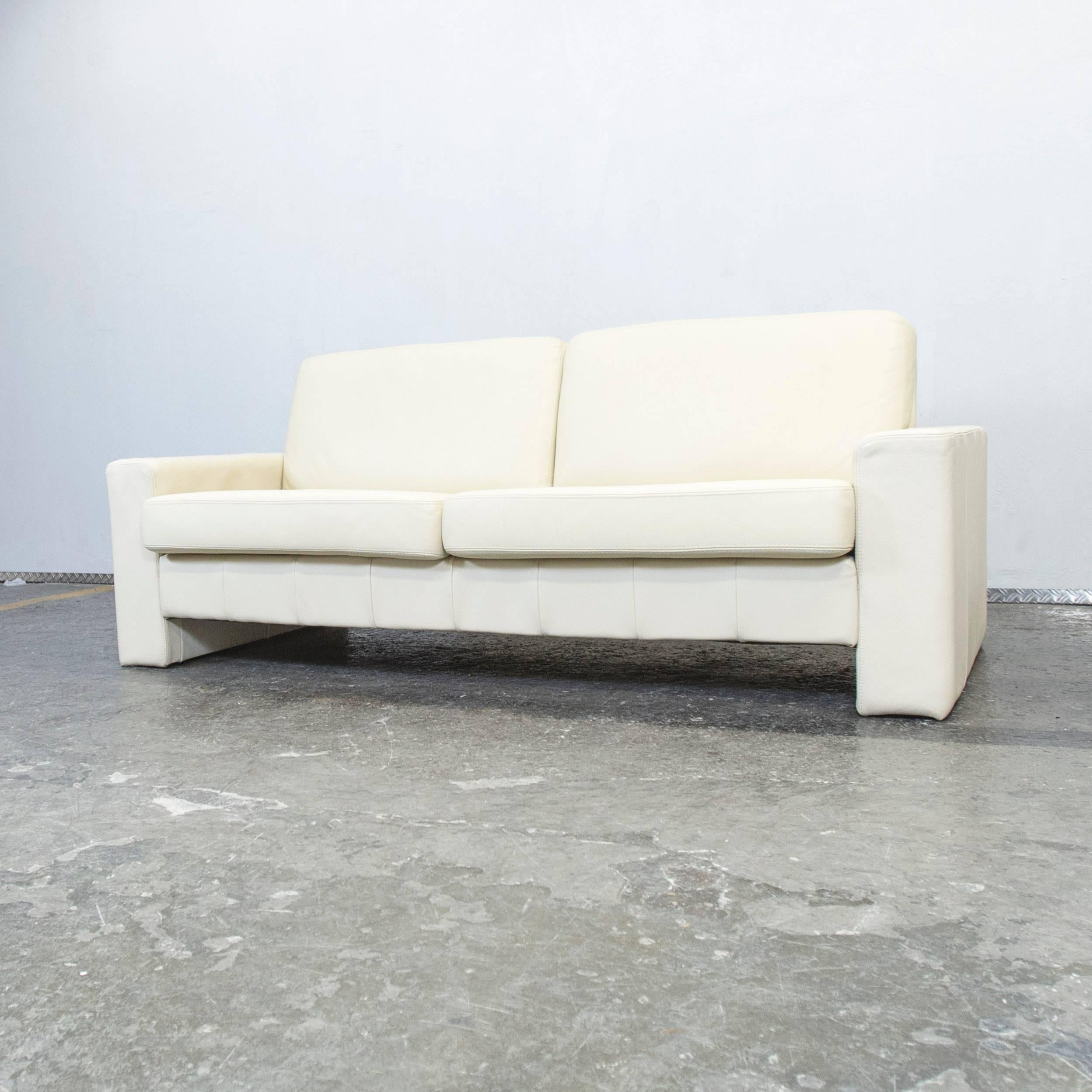 Designer Leather Sofa Crème White Three-Seat Couch Modern In Good Condition In Cologne, DE