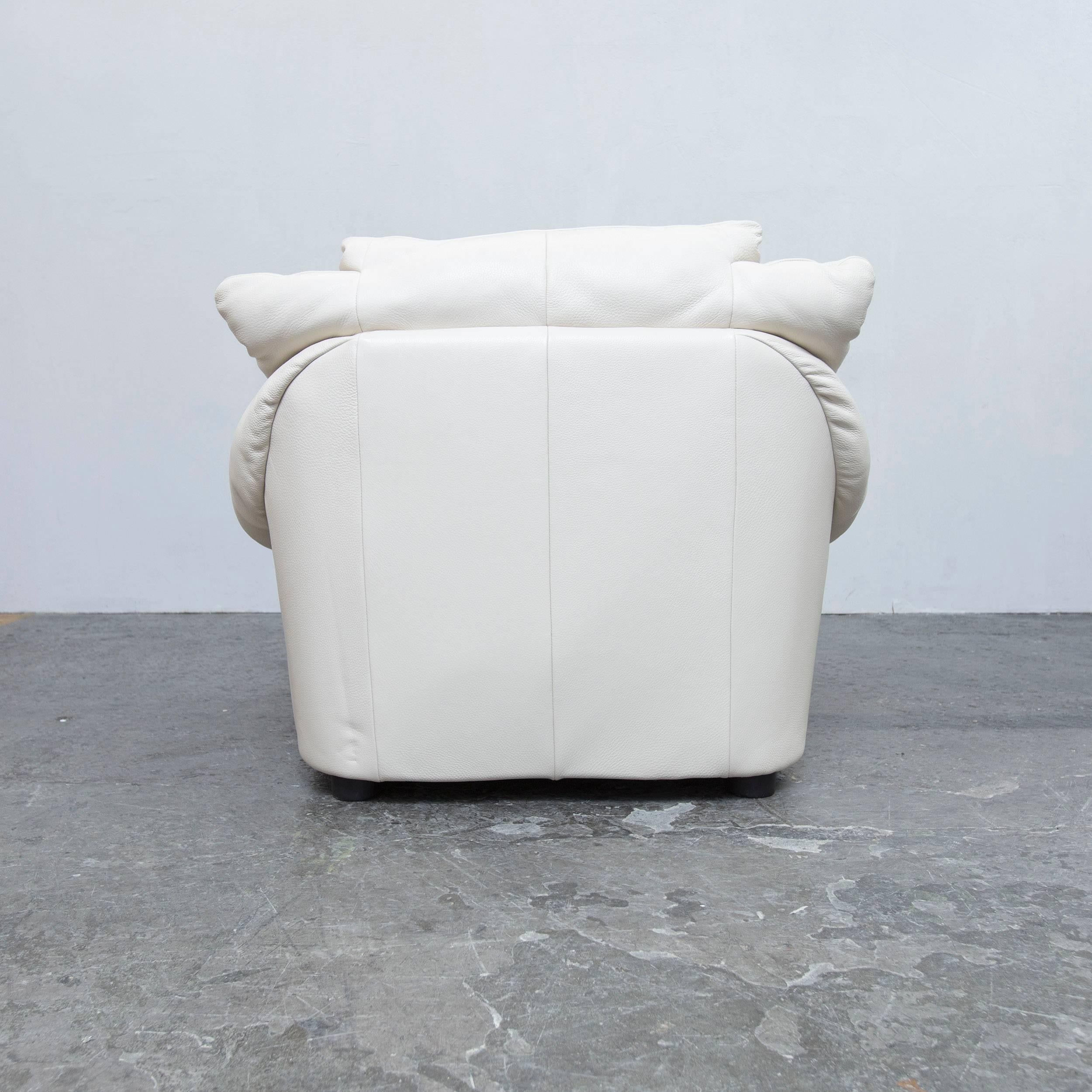 Contemporary Italsofa by Natuzzi Designer Leather Chair Creme White Modern