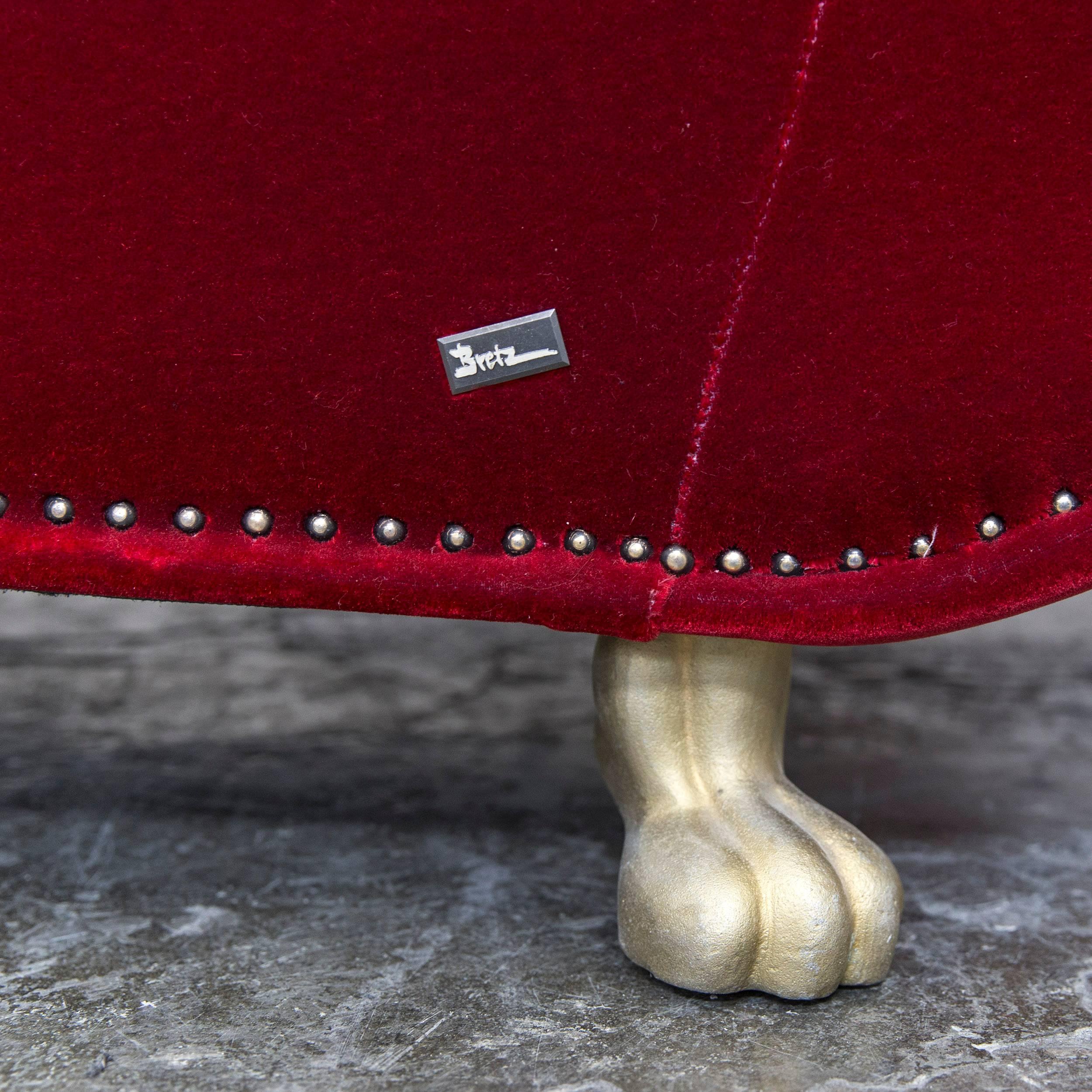 Bretz Gaudi Designer Sofa Rote Stoff Chaiselongue Recamiere Dreisitzer-Kommode im Zustand „Gut“ in Cologne, DE
