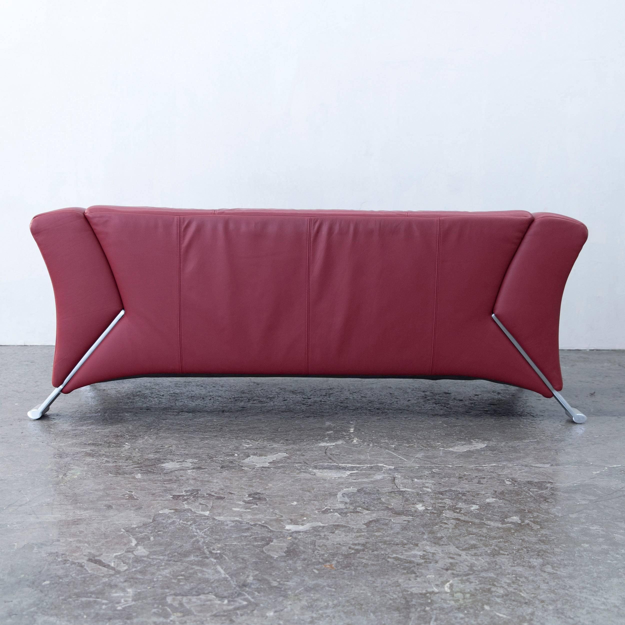 Rolf Benz 322 Designer Sofa Leather Red Two-Seat Modern In Excellent Condition For Sale In Cologne, DE