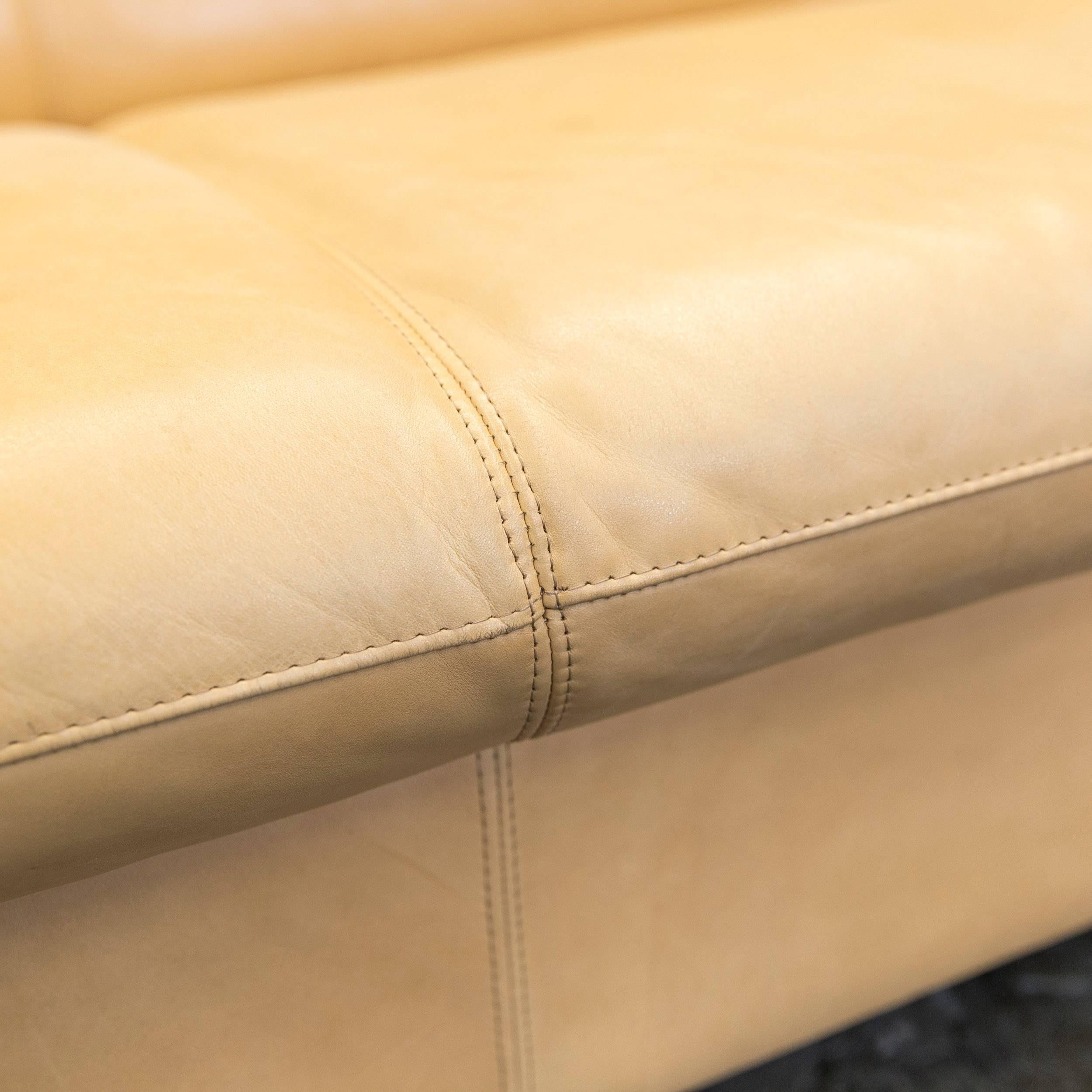Machalke Designer Sofa Leather Crème Beige Three-Seat Couch Modern In Good Condition In Cologne, DE