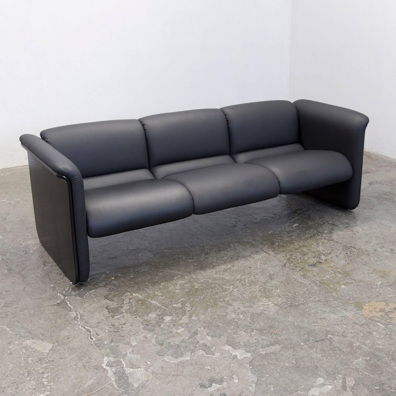 Wilkhahn Cumulus Leather Sofa Matte Black Three Seat Couch Modern At 1stdibs