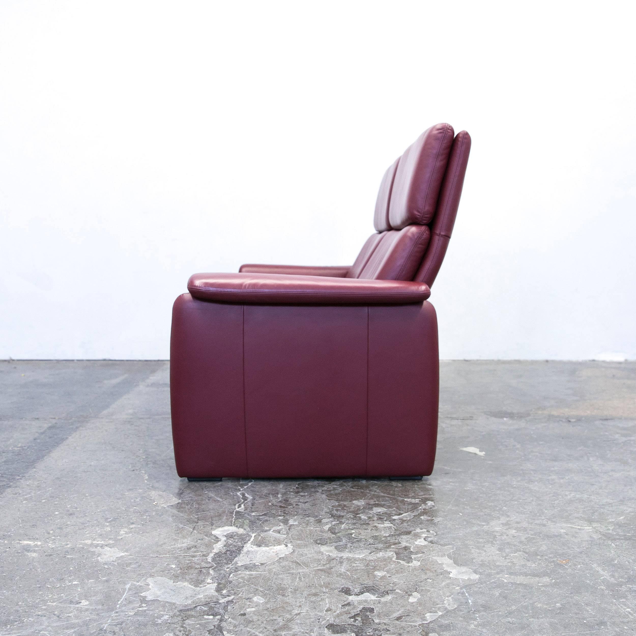 Erpo Designer Sofa Leather Bordeaux Red Two-Seat Relax Function Couch Modern For Sale 2