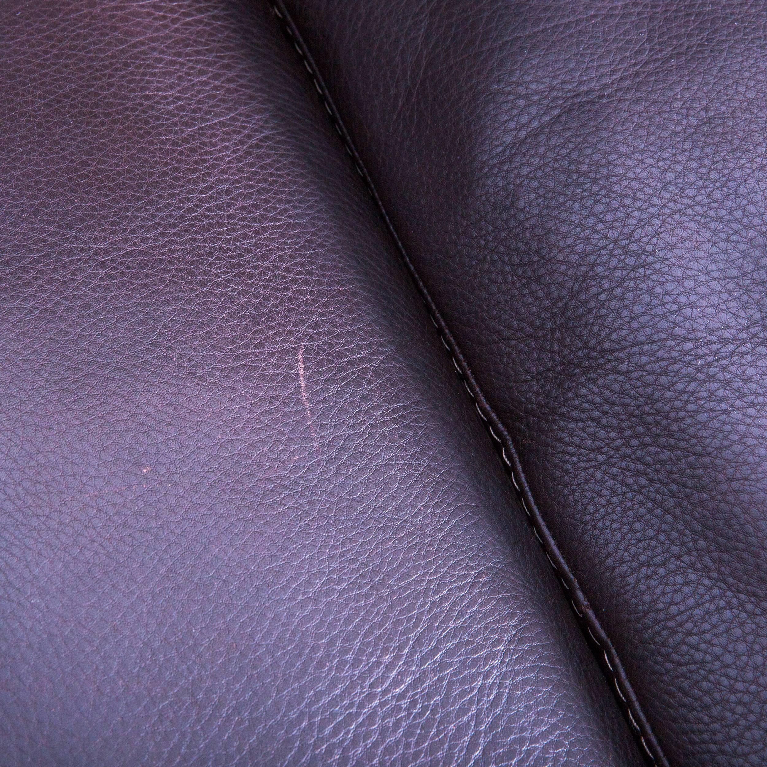 We offer delivery options to most destinations on earth. Find our shipping quotes at the bottom of this page in the shipping section.

An Incanto Designer Three Seater Leather Couch in brown with Pillows

Shipping:

An on point shipping process is