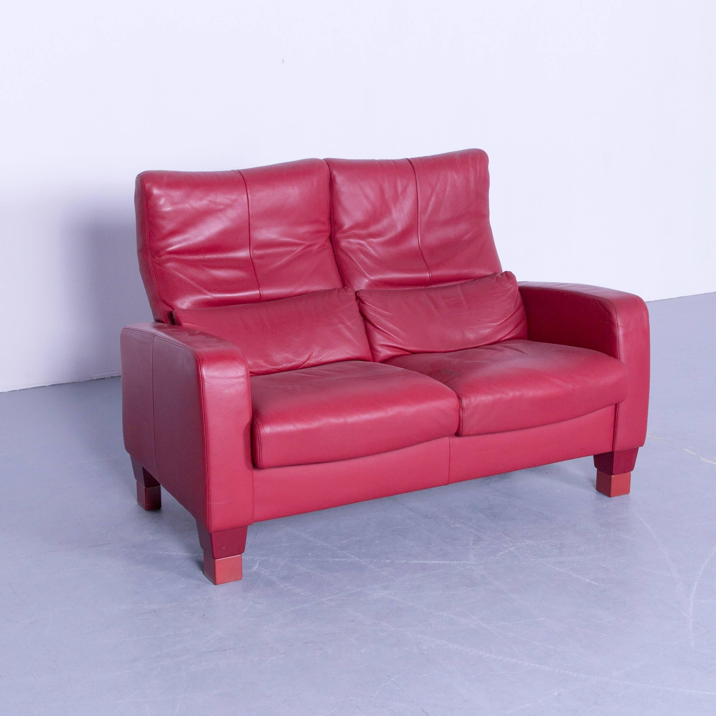 Erpo Designer Sofa Leather Red Two-Seater Couch Modern Recline Function In Good Condition In Cologne, DE