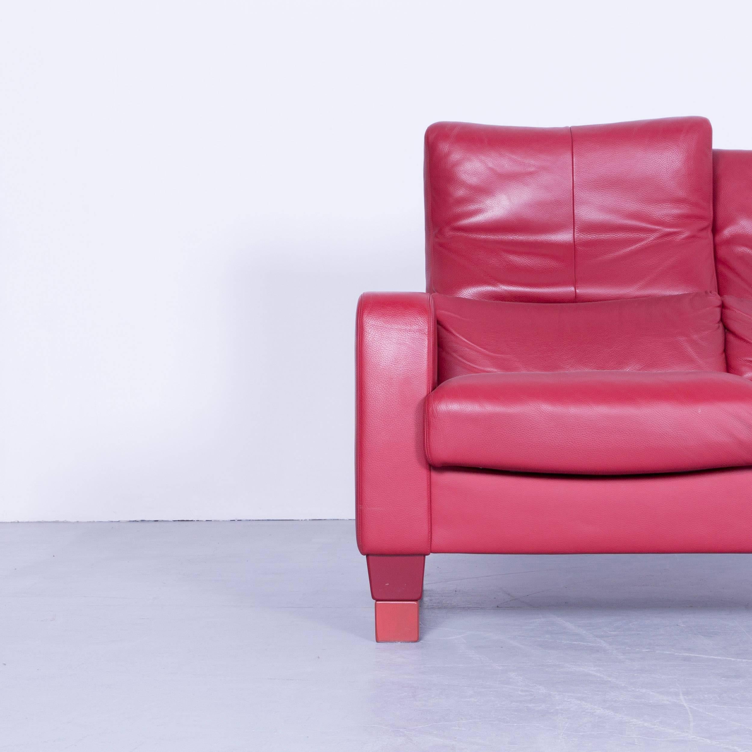 We offer delivery options to most destinations on earth. Find our shipping quotes at the bottom of this page in the shipping section.

An Erpo Designer Sofa Leather Red Two-Seater Couch Modern Recline Function

Shipping:

An on point shipping