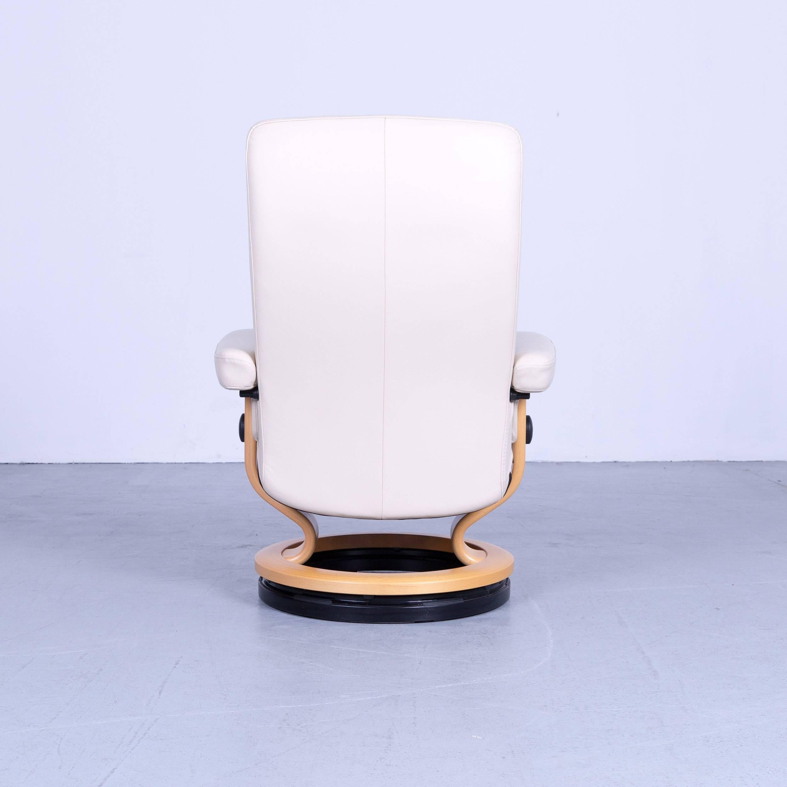 Ekornes Stressless Nordic Armchair in Beige Leather, Recliner For Sale 1