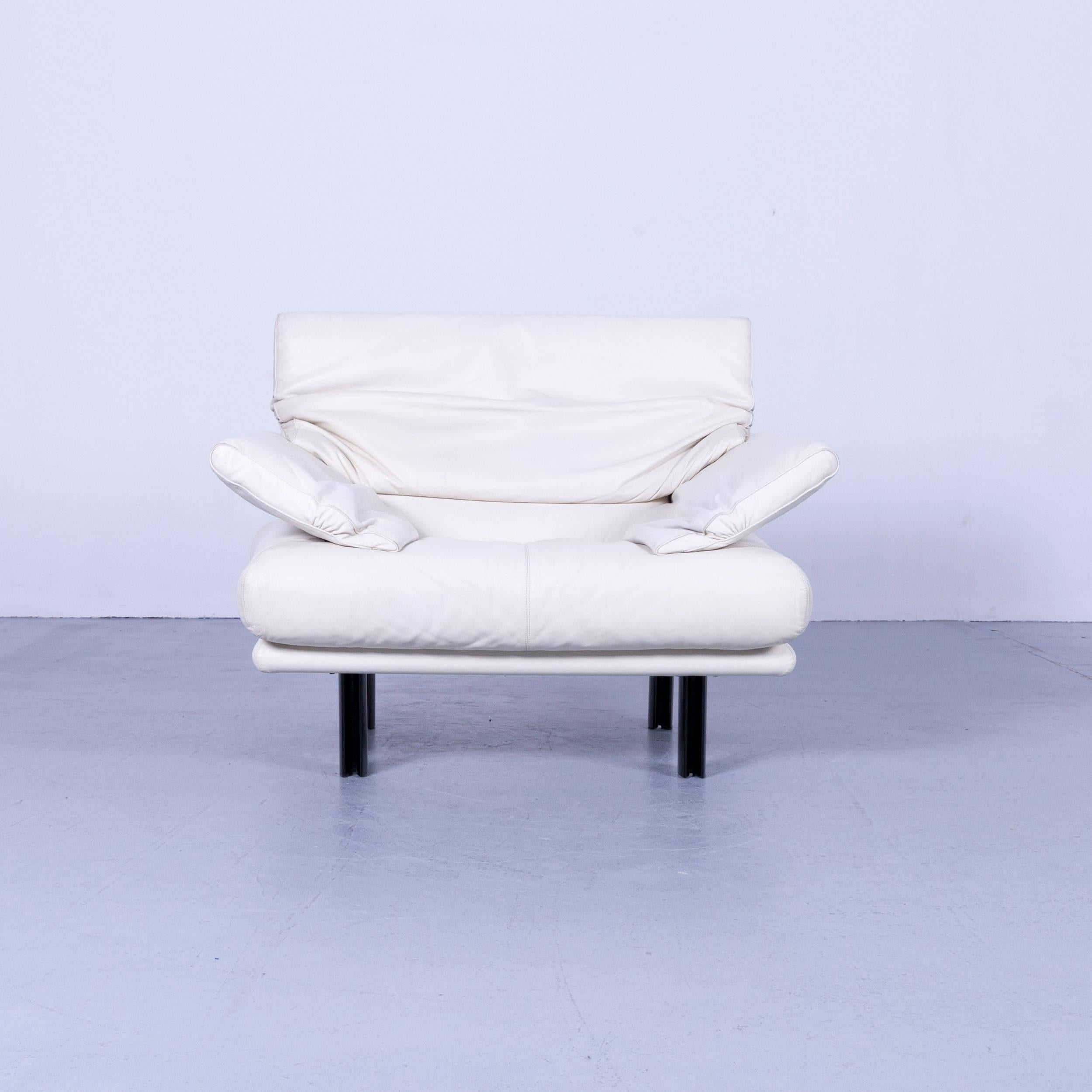 B&B Italia Alanda Designer Armchair Leather Off-White One-Seat Modern In Good Condition In Cologne, DE