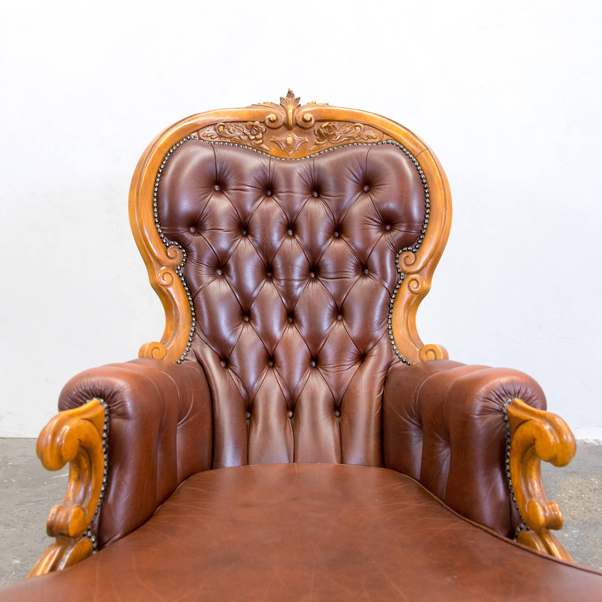 Chesterfield Brown Leather Armchair, One-Seat Wood Barock Retro In Good Condition For Sale In Cologne, DE