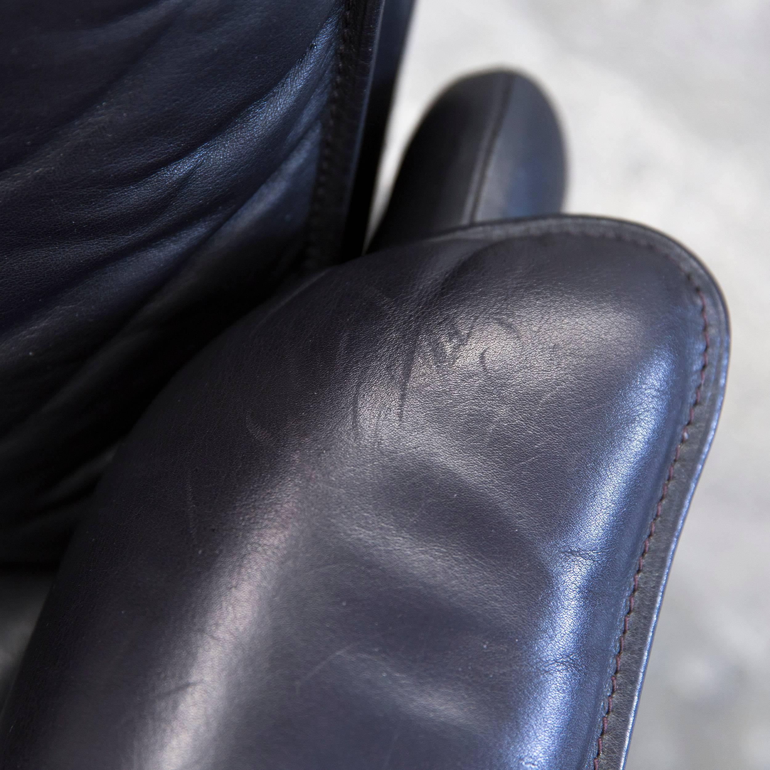 de Sede Designer Armchair Leather Aubergine Black One-Seat Couch Modern 3
