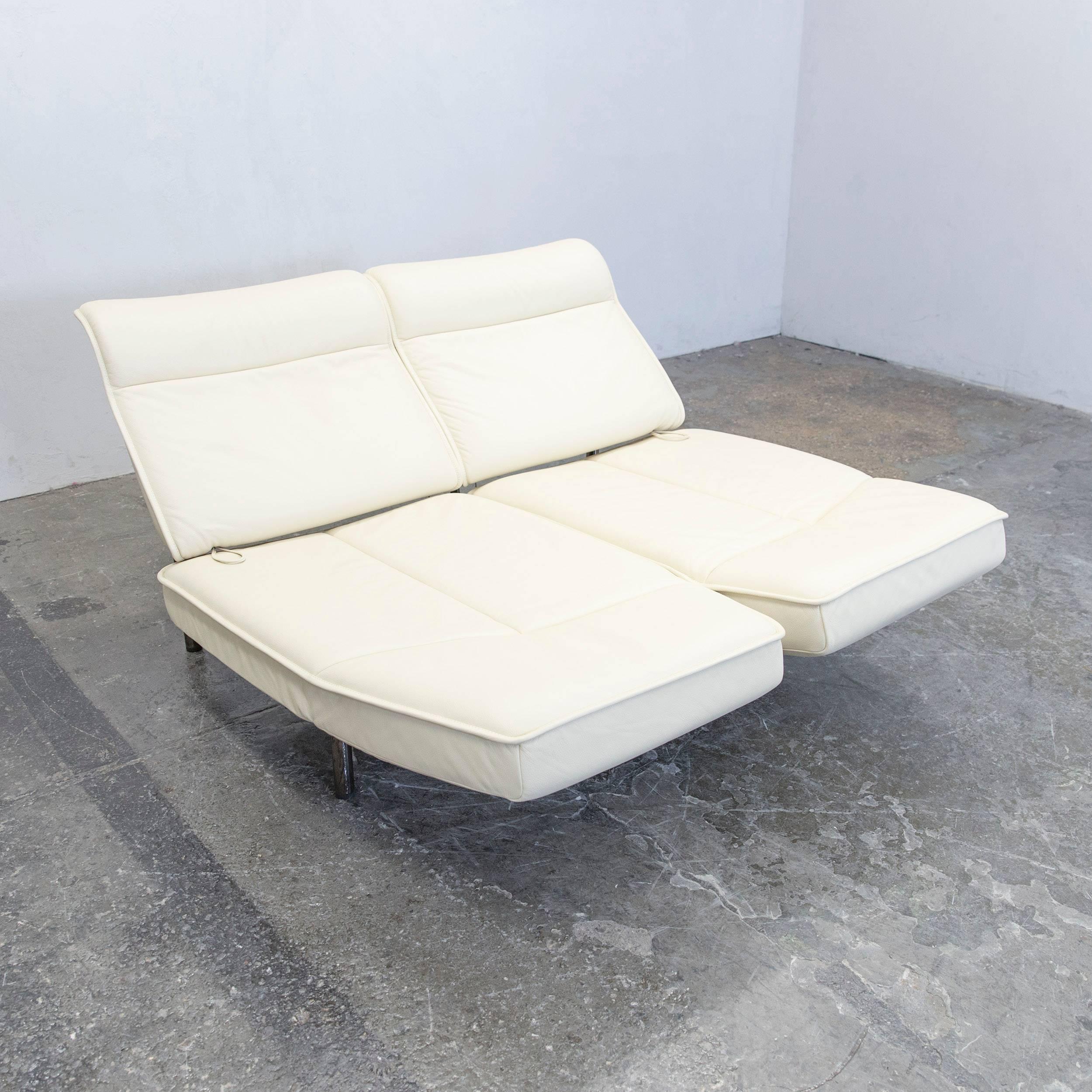 De Sede DS 450 Designer Leather Sofa Creme Relax Function Two-Seat Modern In Good Condition For Sale In Cologne, DE