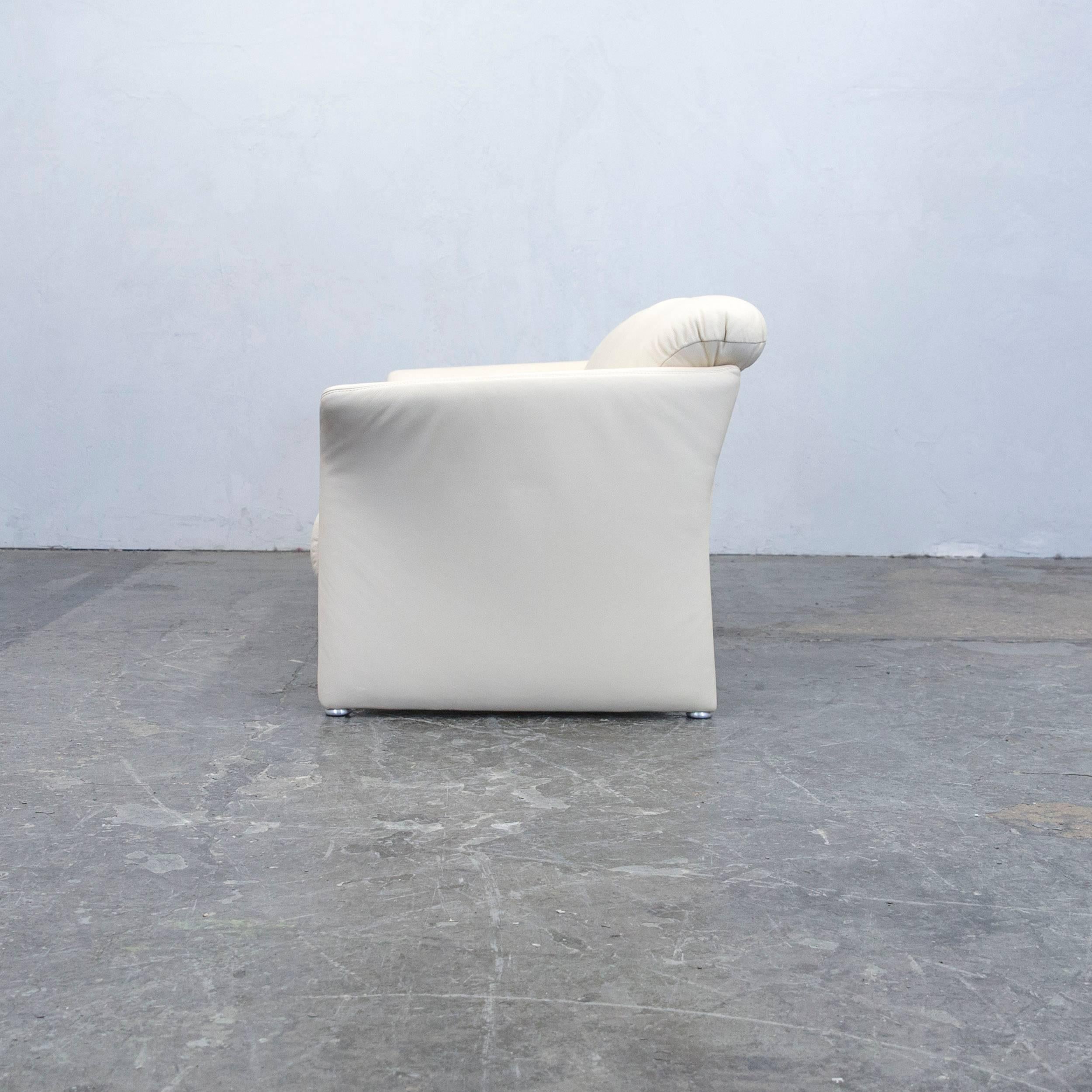 Designer Sofa Set Armchair Leather Crème Three-Seat Couch Modern 1