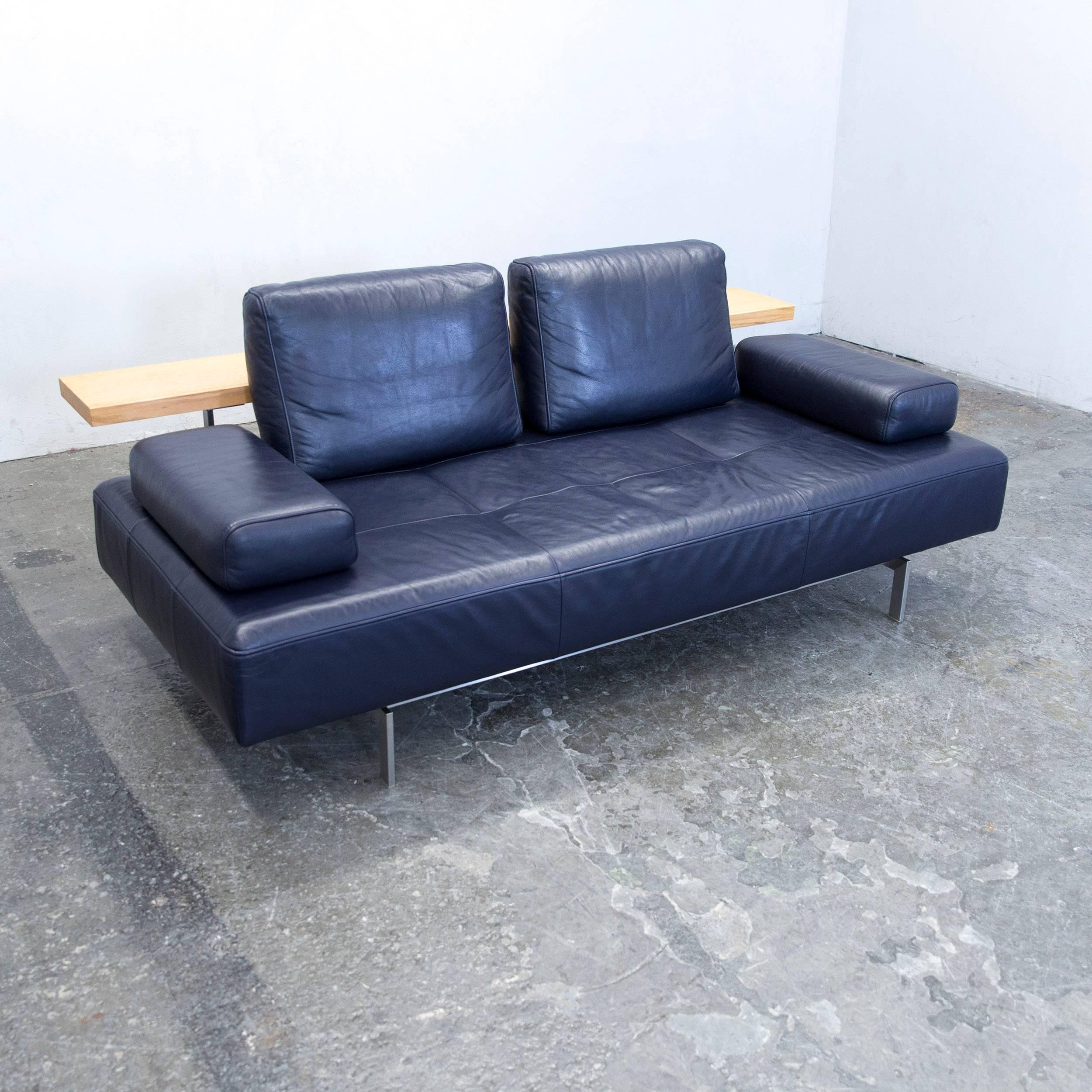 Rolf Benz Dono Designer Sofa Aubergine Leather Three-Seat Couch Modern In Excellent Condition In Cologne, DE