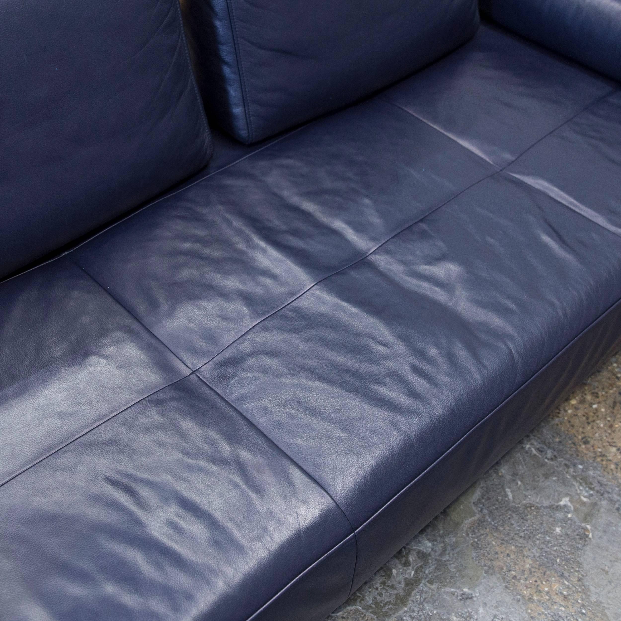 Contemporary Rolf Benz Dono Designer Sofa Aubergine Leather Three-Seat Couch Modern