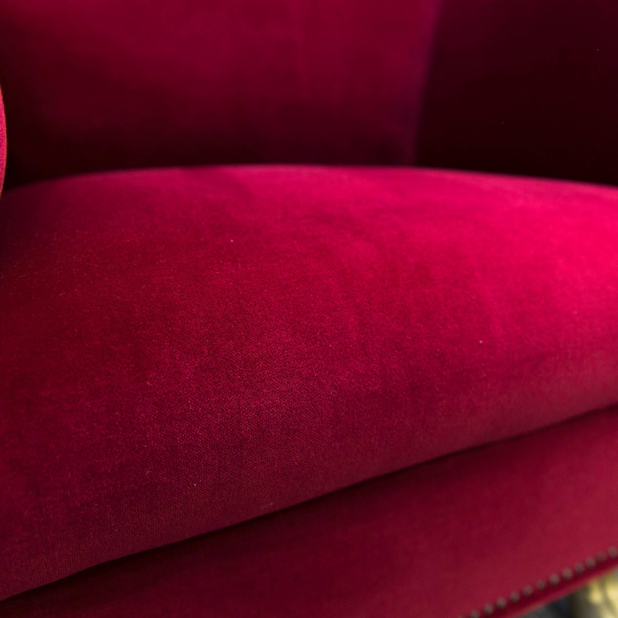 Contemporary Bretz Gaudi Designer Armchair Fabric Rubin Red One Seat Gold Modern Elegant