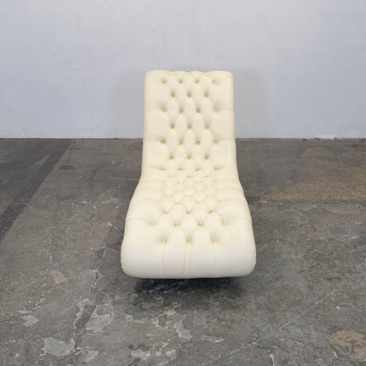 Chesterfield Chaiselongue Creme Leather One Seat Couch At 1stdibs