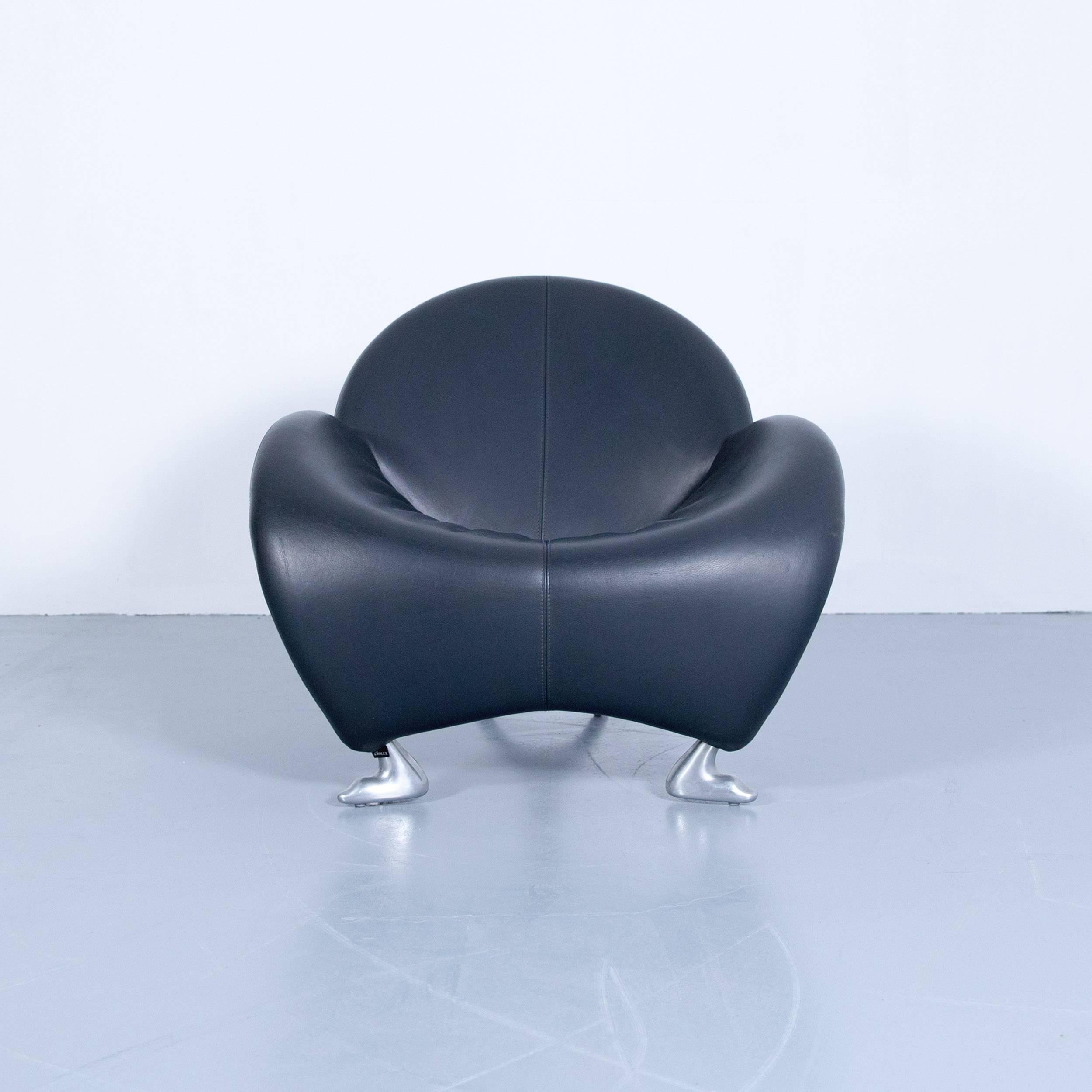 Grey/Anthracite colored original Leolux Papageno designer leather chair in a minimalistic and modern design, made for pure comfort and style.