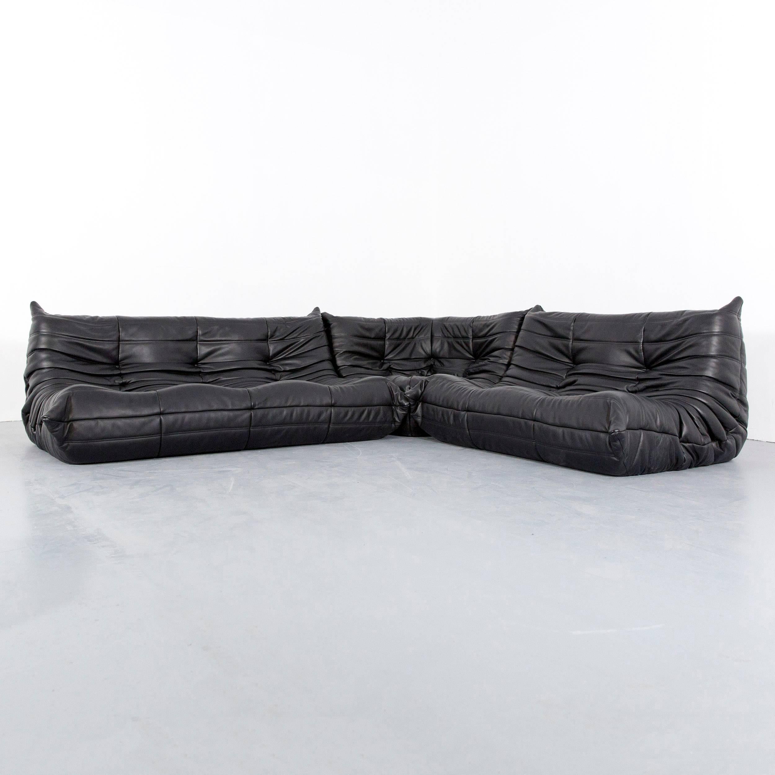 Ligne Rose Togo designer sofa black leather two-seat retro Classic sofa couch, in a minimalistic and modern design, made for pure comfort and flexibility.