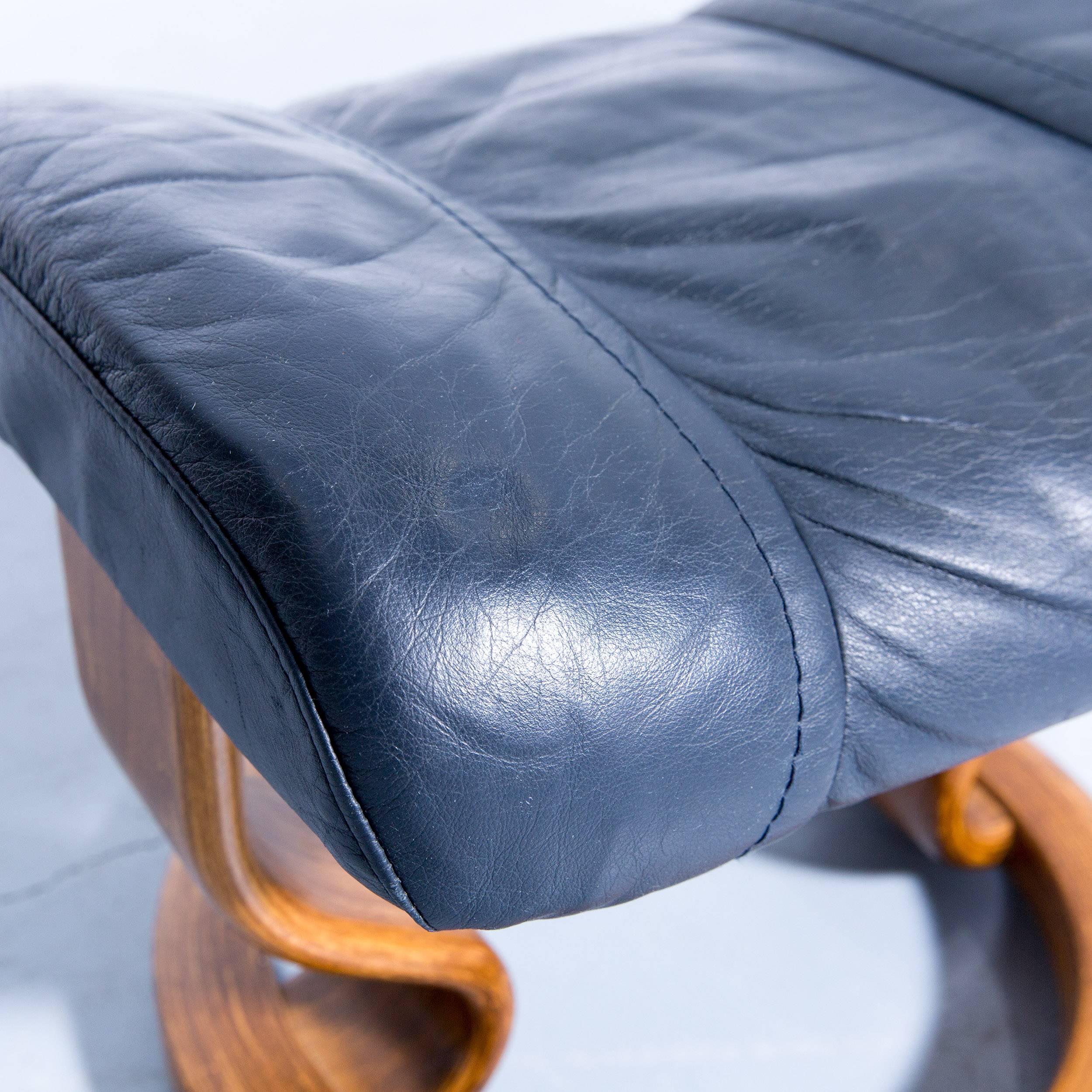 Ekornes Stressless Wing Footstool Leather Dark Blue Modern Footrest In Excellent Condition In Cologne, DE