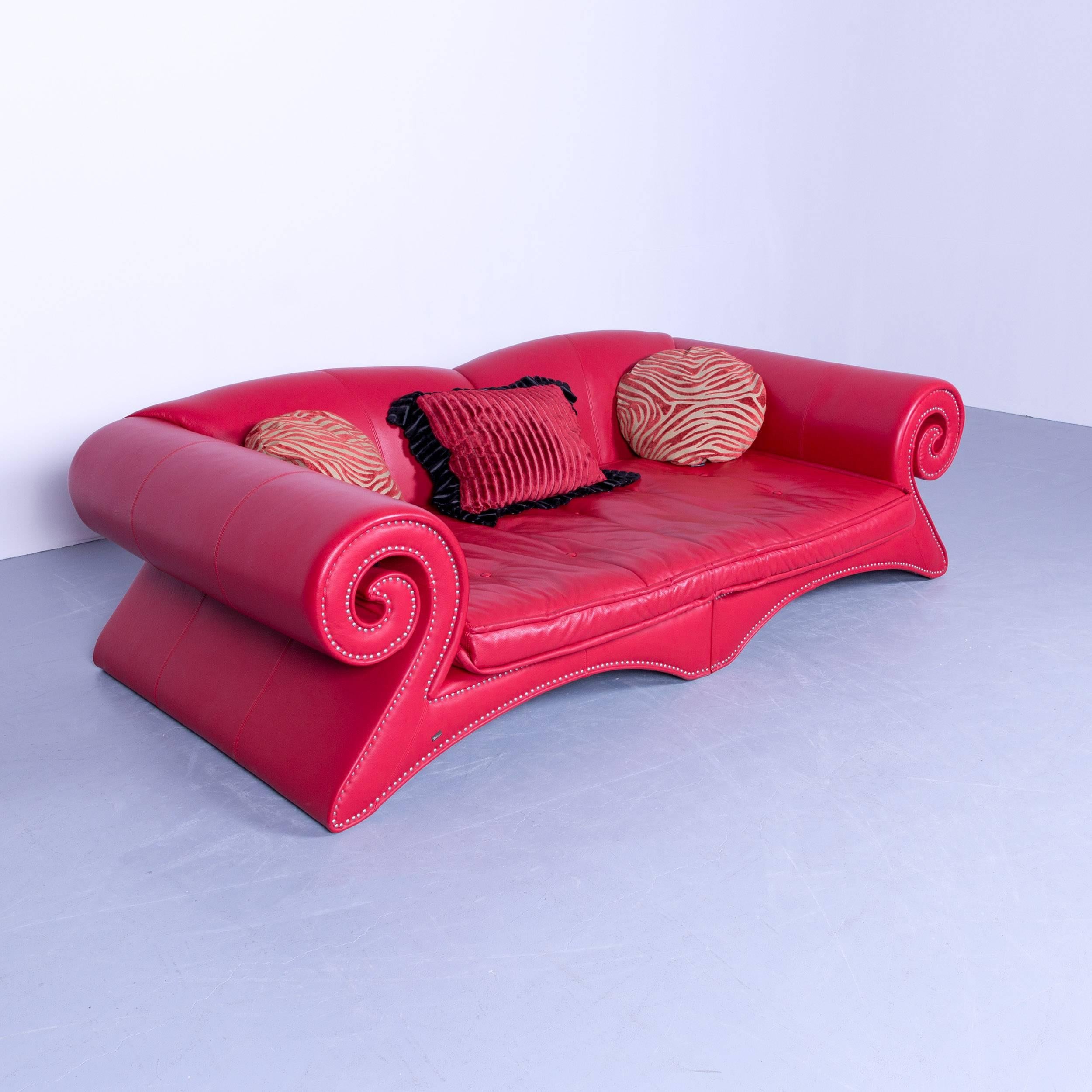freaky couch