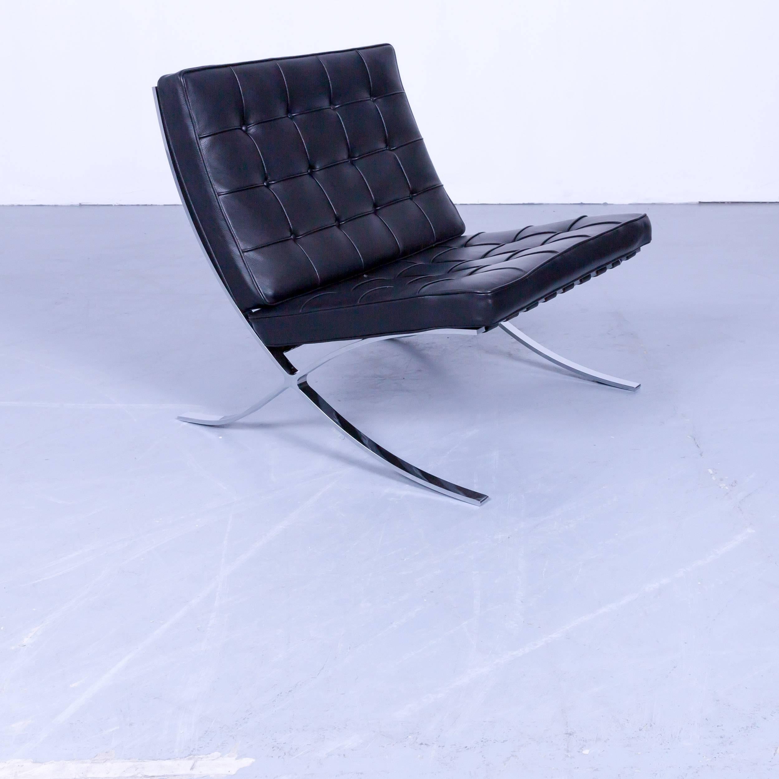 Knoll International Barcelona chair by Ludwig Mies van der Rohe black leather.

Leather: velluto pelle


Really stunning condition.