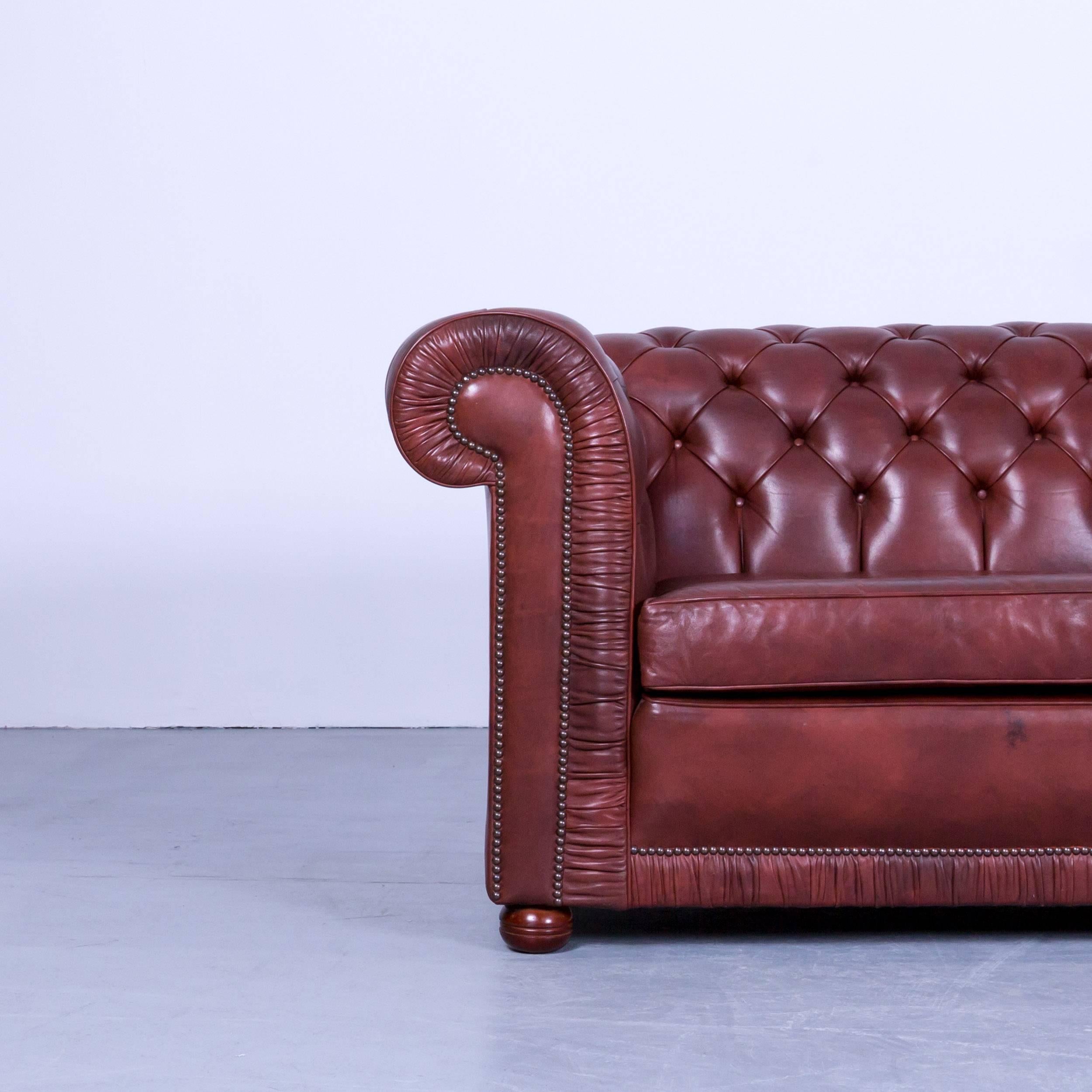 chesterfield sofa red