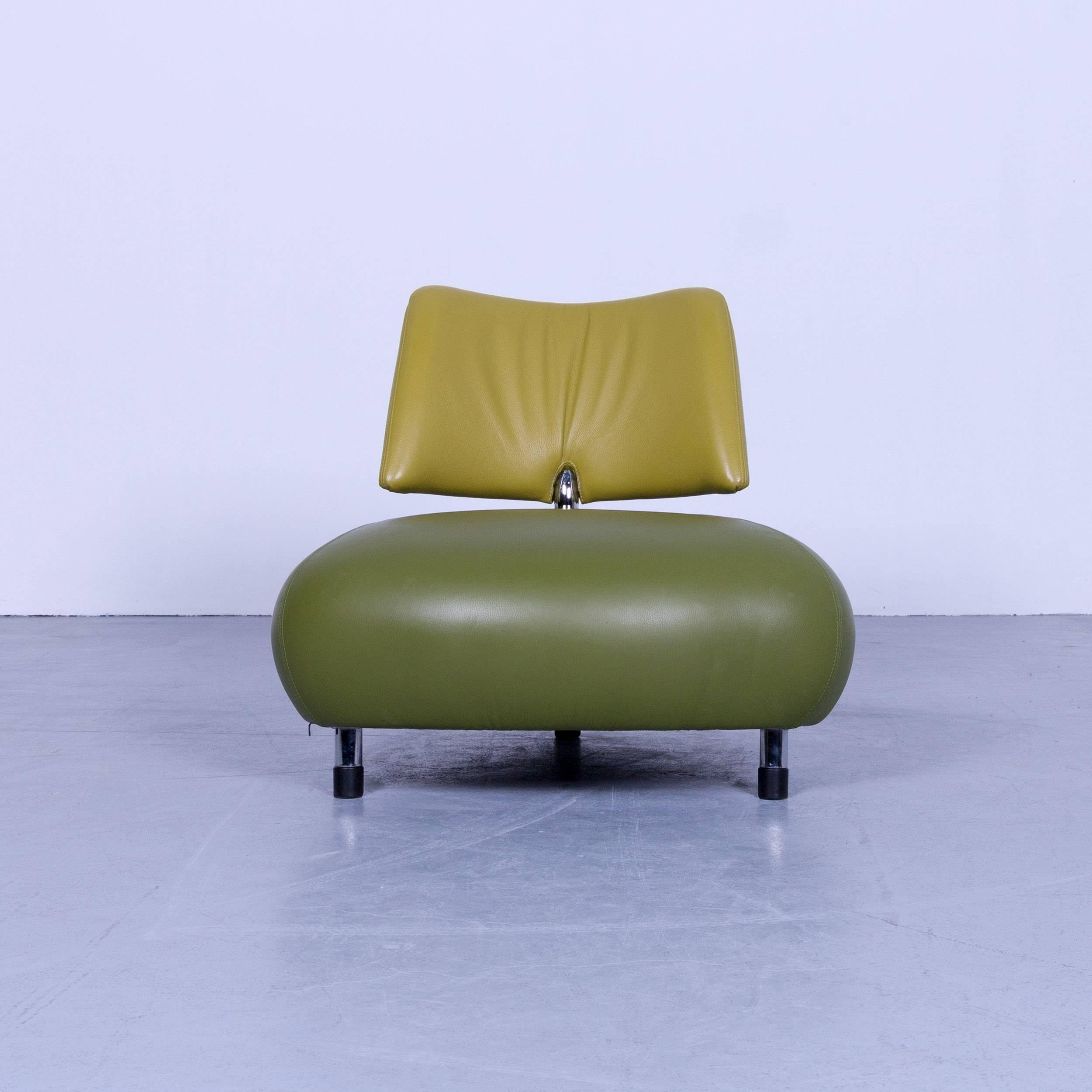 Green colored original Leolux Pallone Pa designer leather chair in a minimalistic and modern design, made for pure comfort.